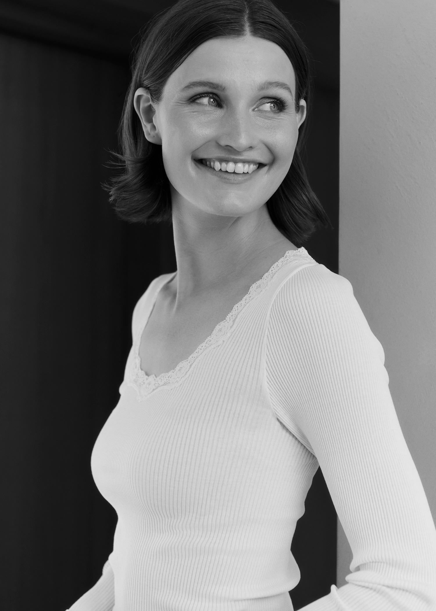 rosemunde Langarmshirt »Babette Silk Blouse« Langarm, mit Spitze, feminin, bequem, eng, Seidenmix