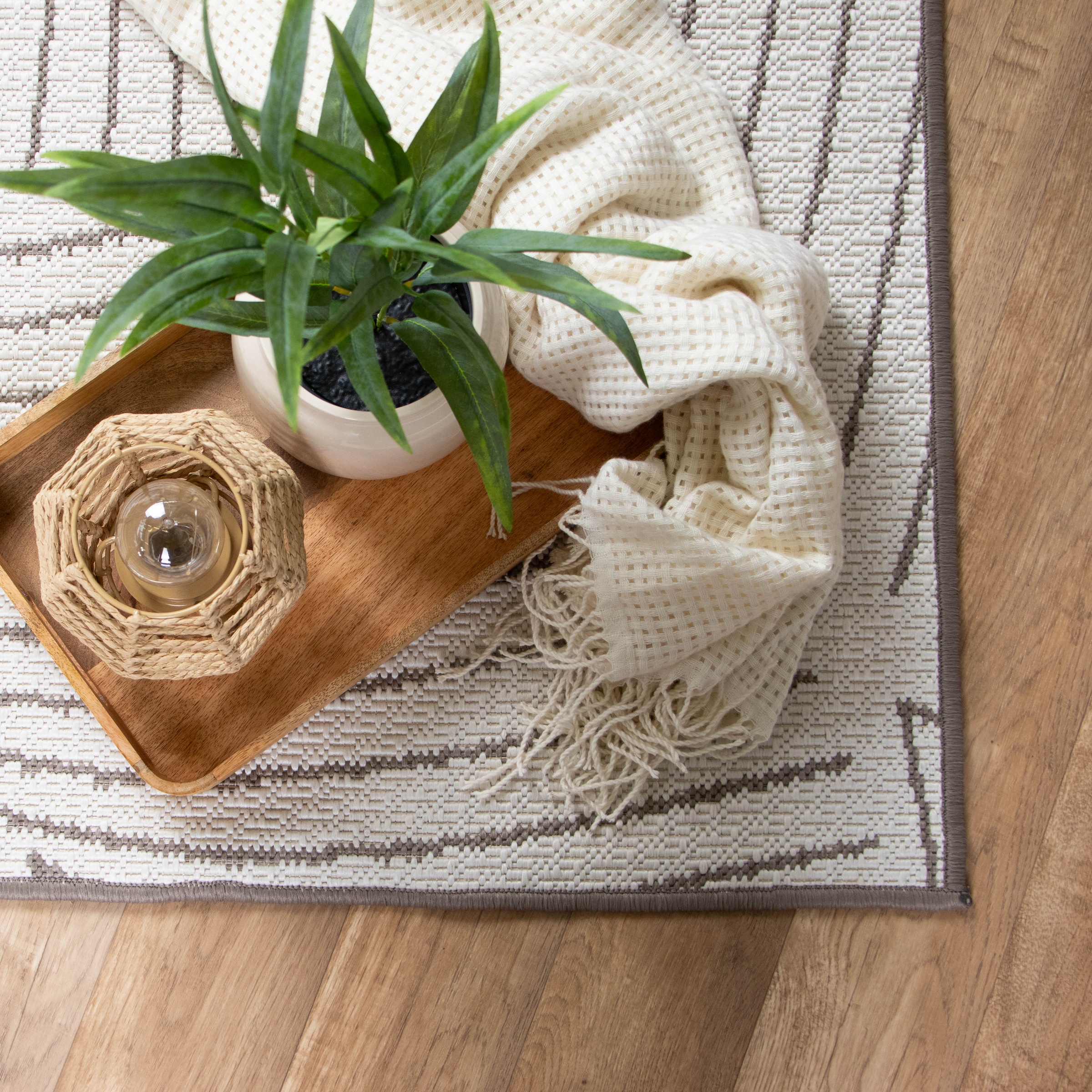 Primaflor-Ideen in Textil Outdoorteppich »REVERSO Leaves, grau, Wende-Teppich« rechteckig 5 mm Höhe Motiv Blätter, In- und Outdoor geeignet, ideal für Balkon und Terrasse