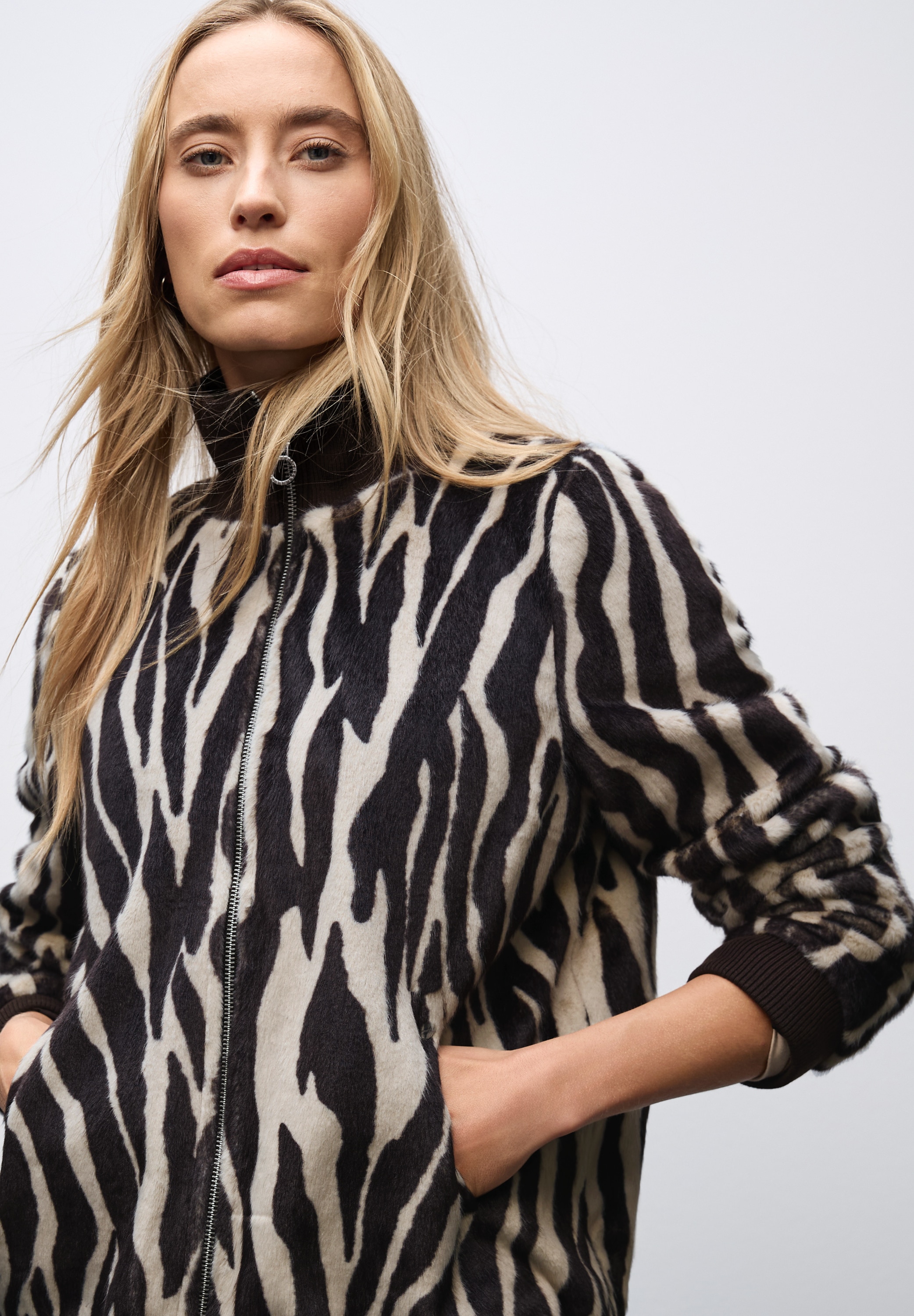 STREET ONE Blouson ohne Kapuze Fake Fur Zebra Blouson im Animal-Look