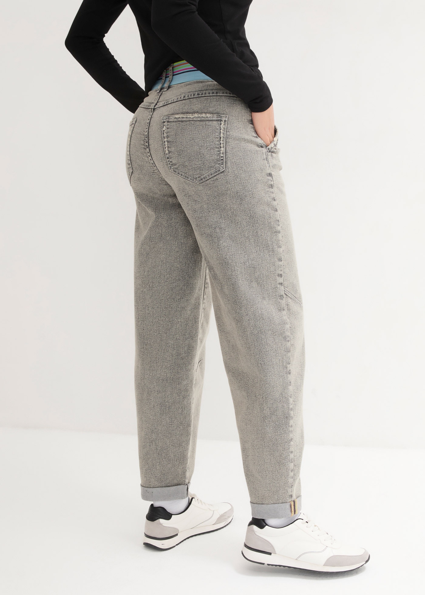 bonprix Boyfriend-Jeans weites Bein, Loose Fit, mit bequemem Gummi am hinteren Bund