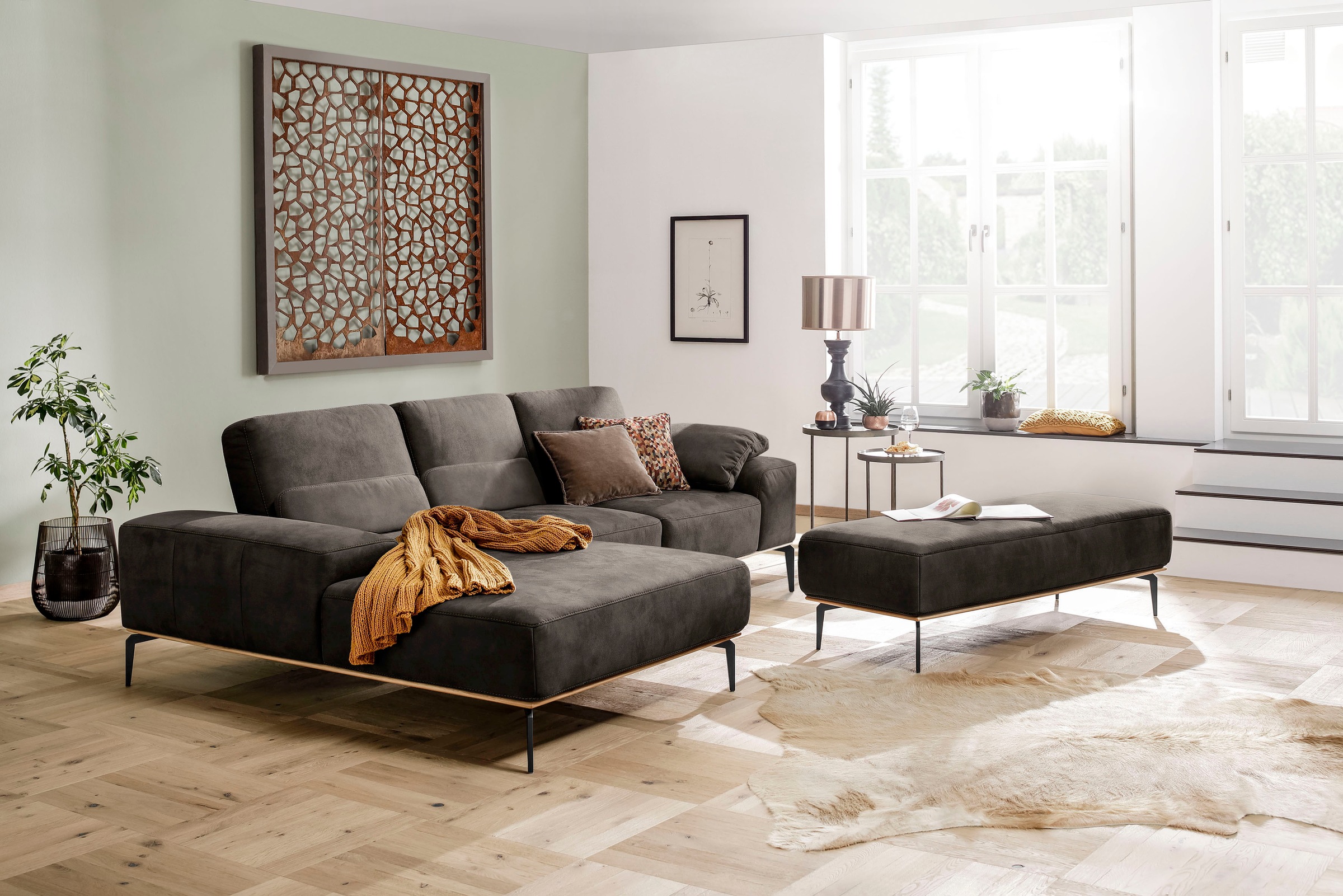 W.SCHILLIG Ecksofa »run, Designsofa mit tollem Sitzkomfort, bequem, L-Form«, mit Holzsockel, Füße in Schwarz pulverbeschichtet, Breite 279 cm