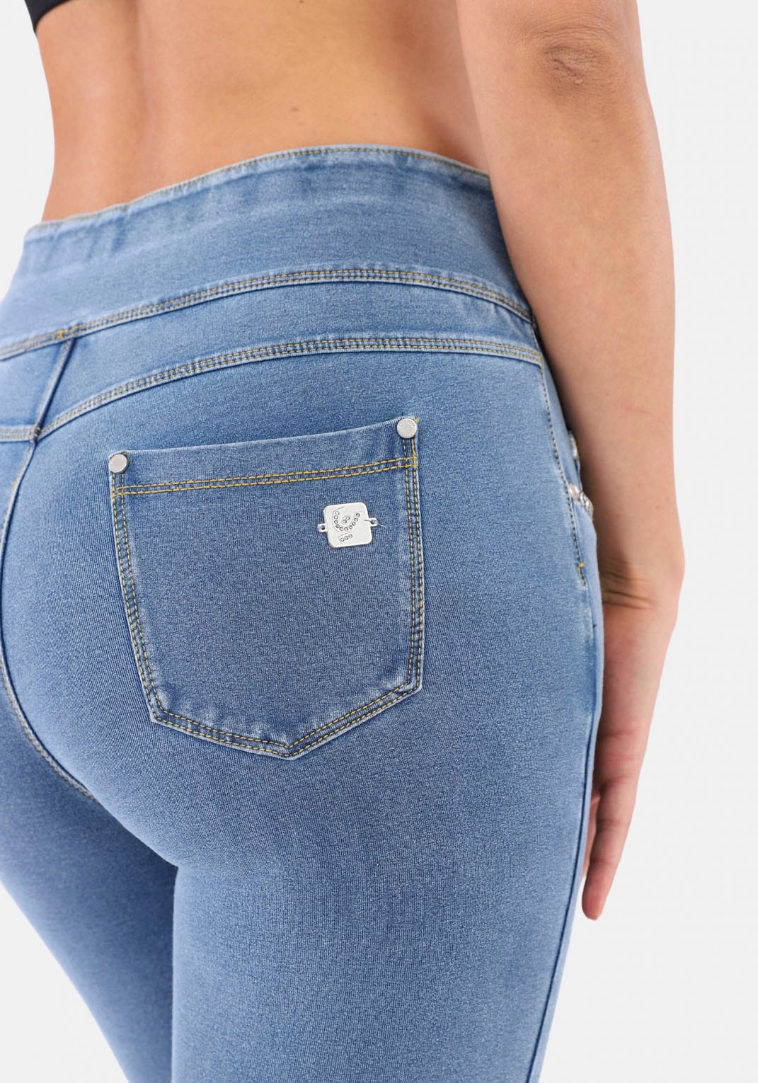 Freddy Shapingleggings »NOW SKINNY YOGA«, mit Lifting & Shaping Effekt und Umschlagbund