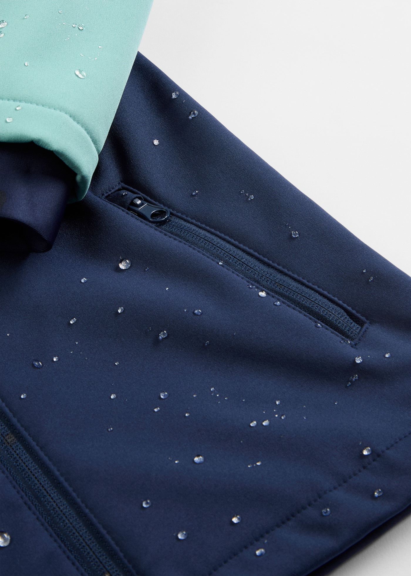bonprix Softshelljacke mit Thermo-Ausstattung, für Jungen, aus Polyester und Elasthan