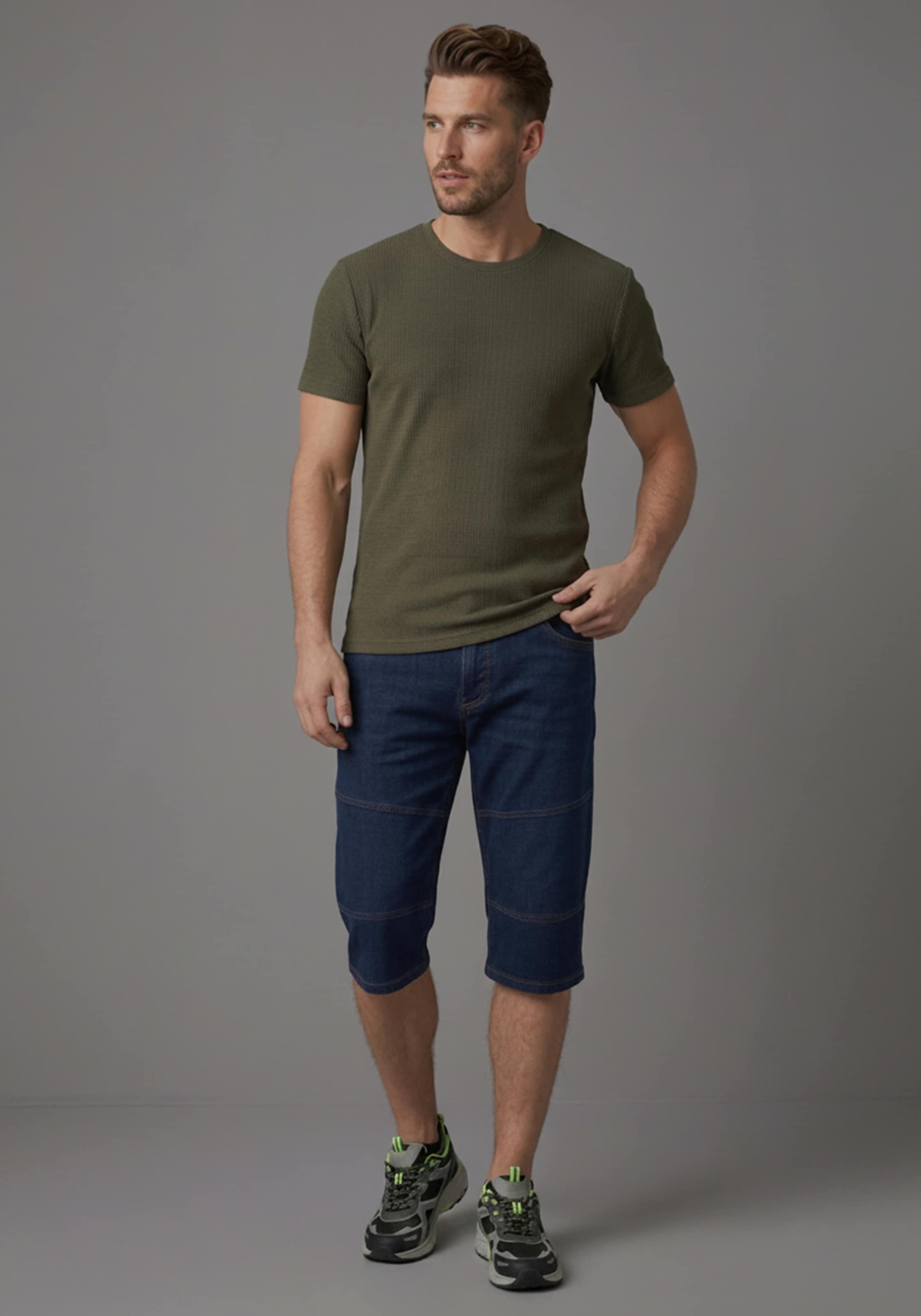 Arizona Jeansbermudas Regular Fit, gerade geschnittenes Bein, niedrige Leibhöhe