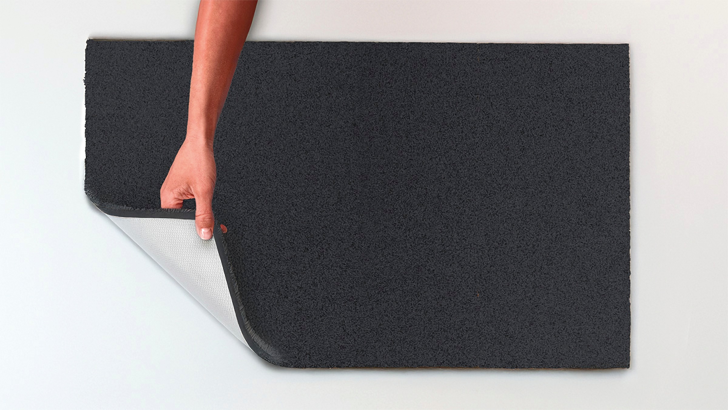 Bruno Banani Badematte »Danny«, rutschhemmend beschichtet, schnell trocknend, Made in Europe, einfarbiger Badteppich