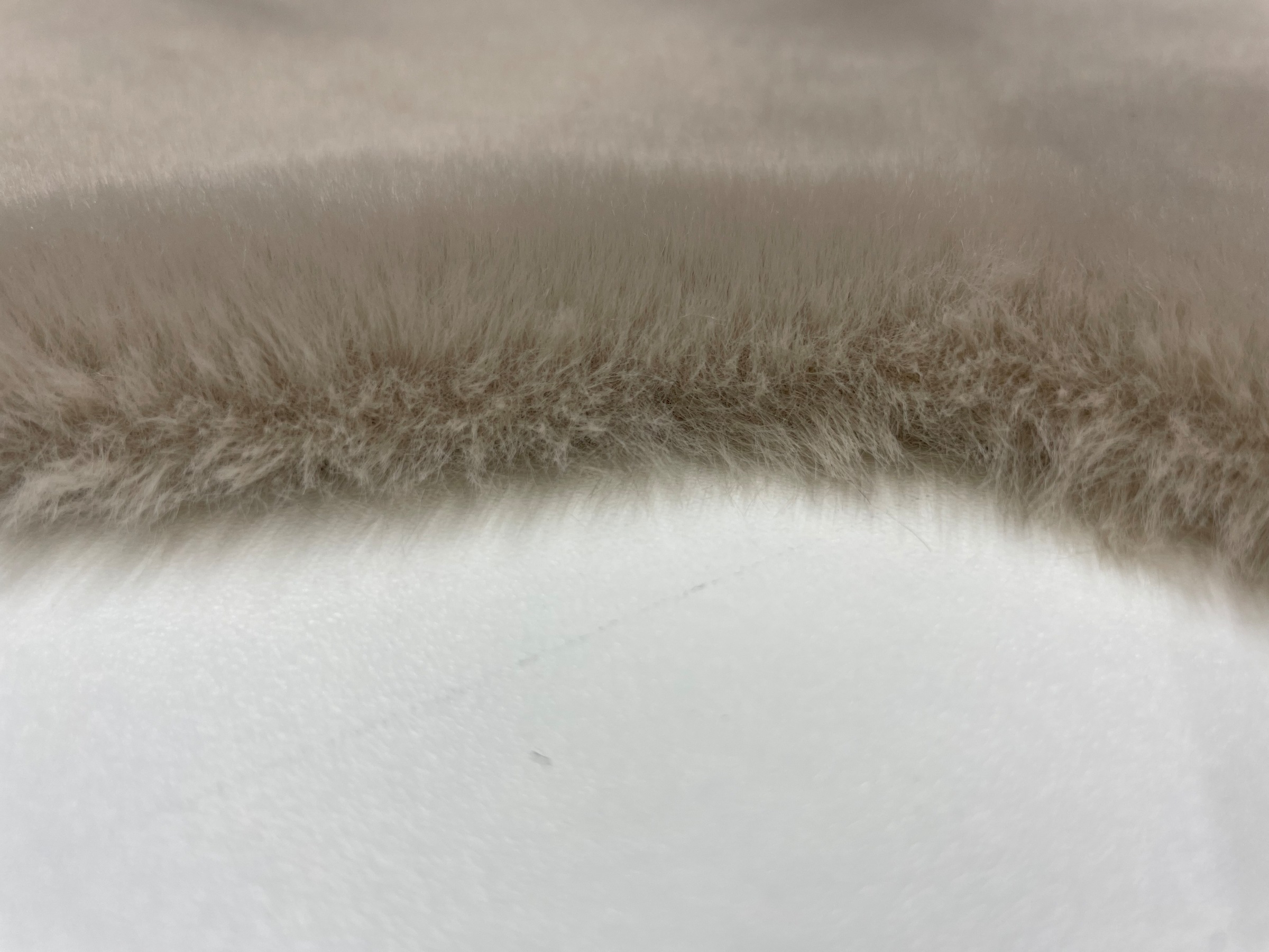 ASTRA Fellteppich »Elda, Kunstfell«, rechteckig, 13 mm Höhe, Dekofell, kuschelweich, Wohnzimmer, Kinderzimmer, Kaninchenhaptik
