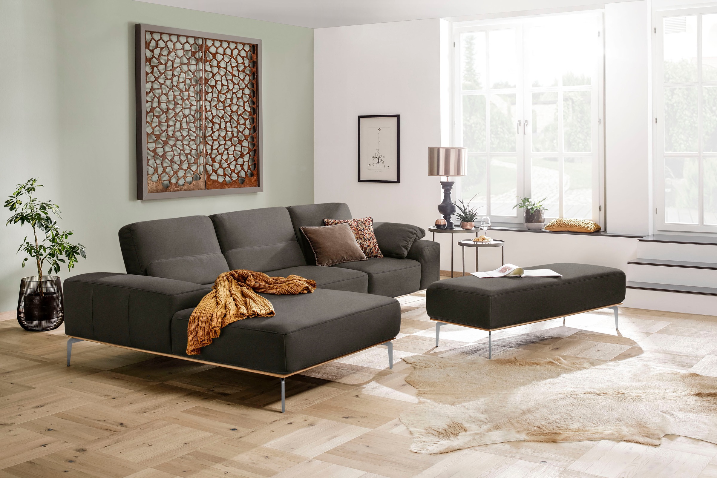W.SCHILLIG Ecksofa »run, Designsofa mit tollem Sitzkomfort, bequem, L-Form«, mit elegantem Holzsockel, Füße in Chrom glänzend, Breite 319 cm
