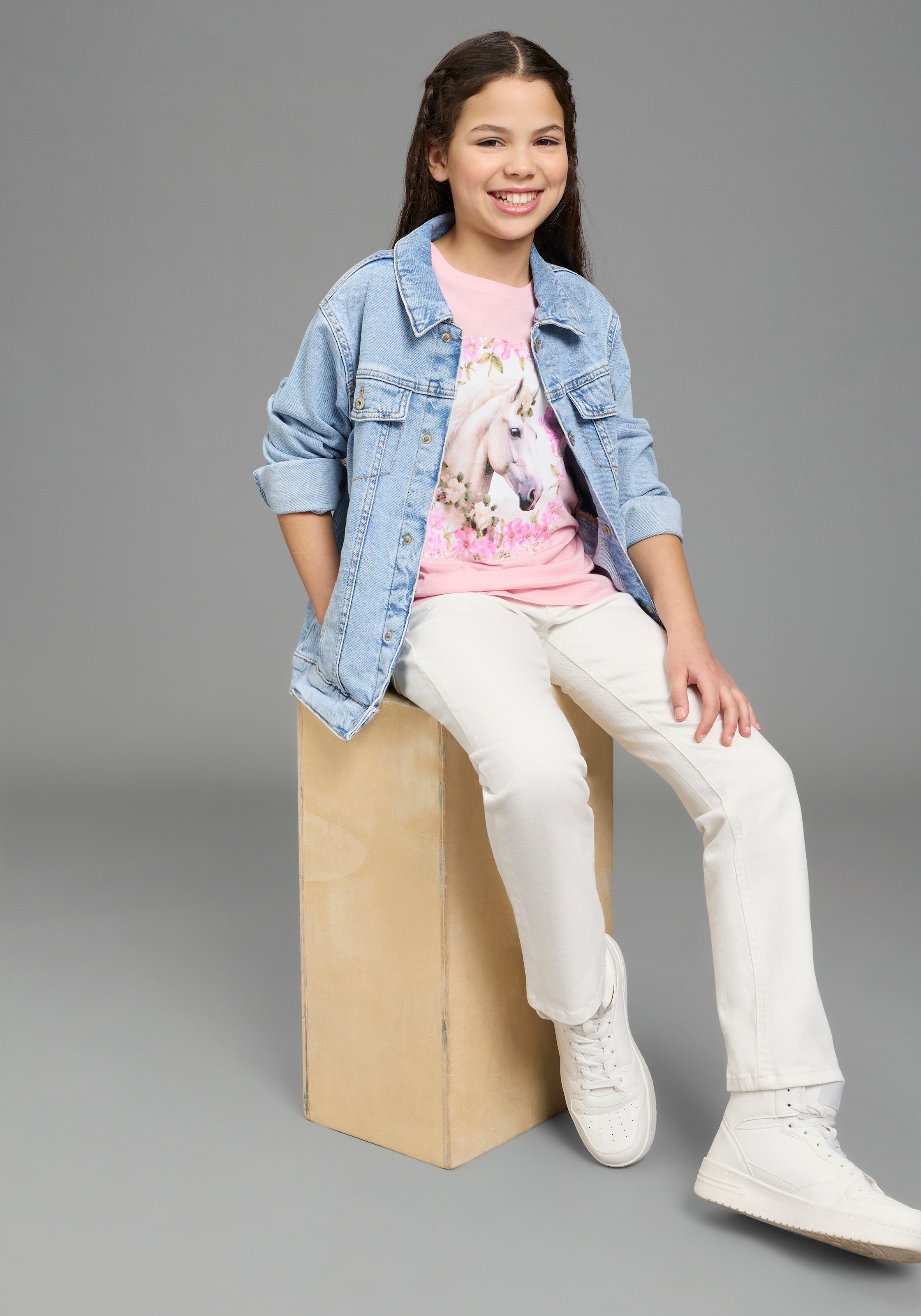 KIDSWORLD T-Shirt »Süßer Pferde-Fotodruck« für Mädchen, Kurzarm, mit Rundhalsausschnitt, mit coolem Druck