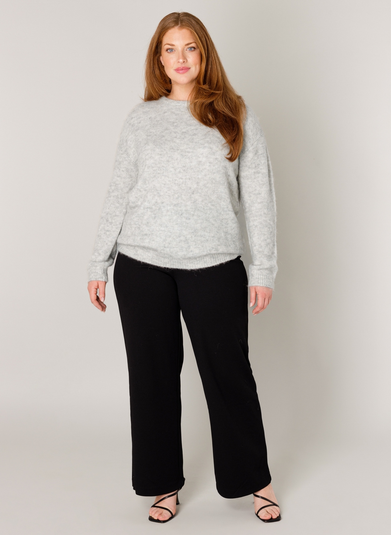 Base Level Curvy Strickpullover »Yanara« mit Wolle und Elasthan