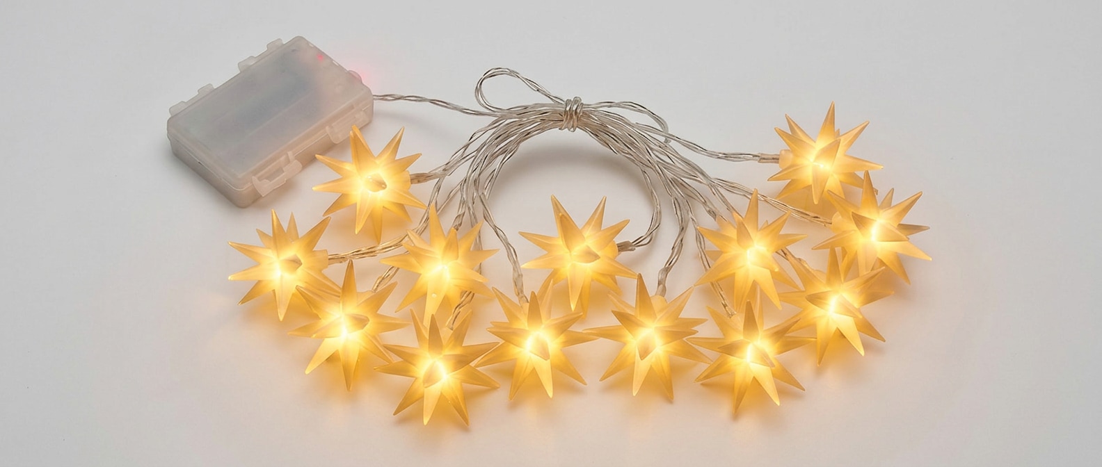 OTTO home LED-Lichterkette »Lorrin, mit 15 weißen Sternen (Ø 6,5 cm)« 15 Stk.-flammig mit praktischem 6/18h Timer