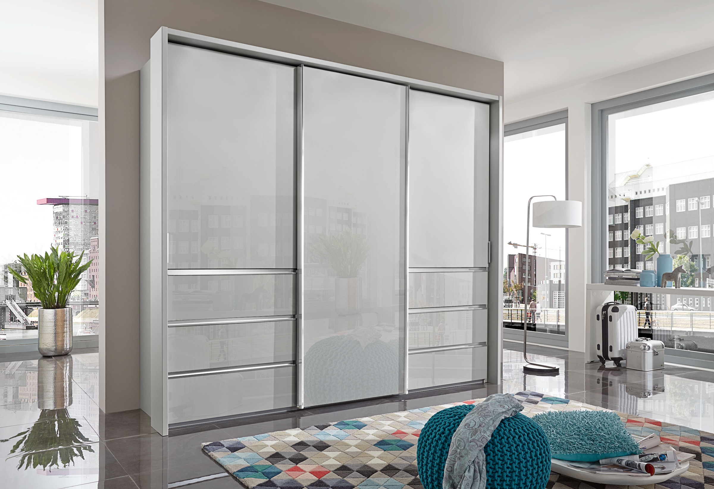 WIEMANN Schwebetürenschrank »Malibu, stilvolles Design, Made in Germany« mit Glasfront, in verschiedenen Breiten, Schubladen mit Selbsteinzug