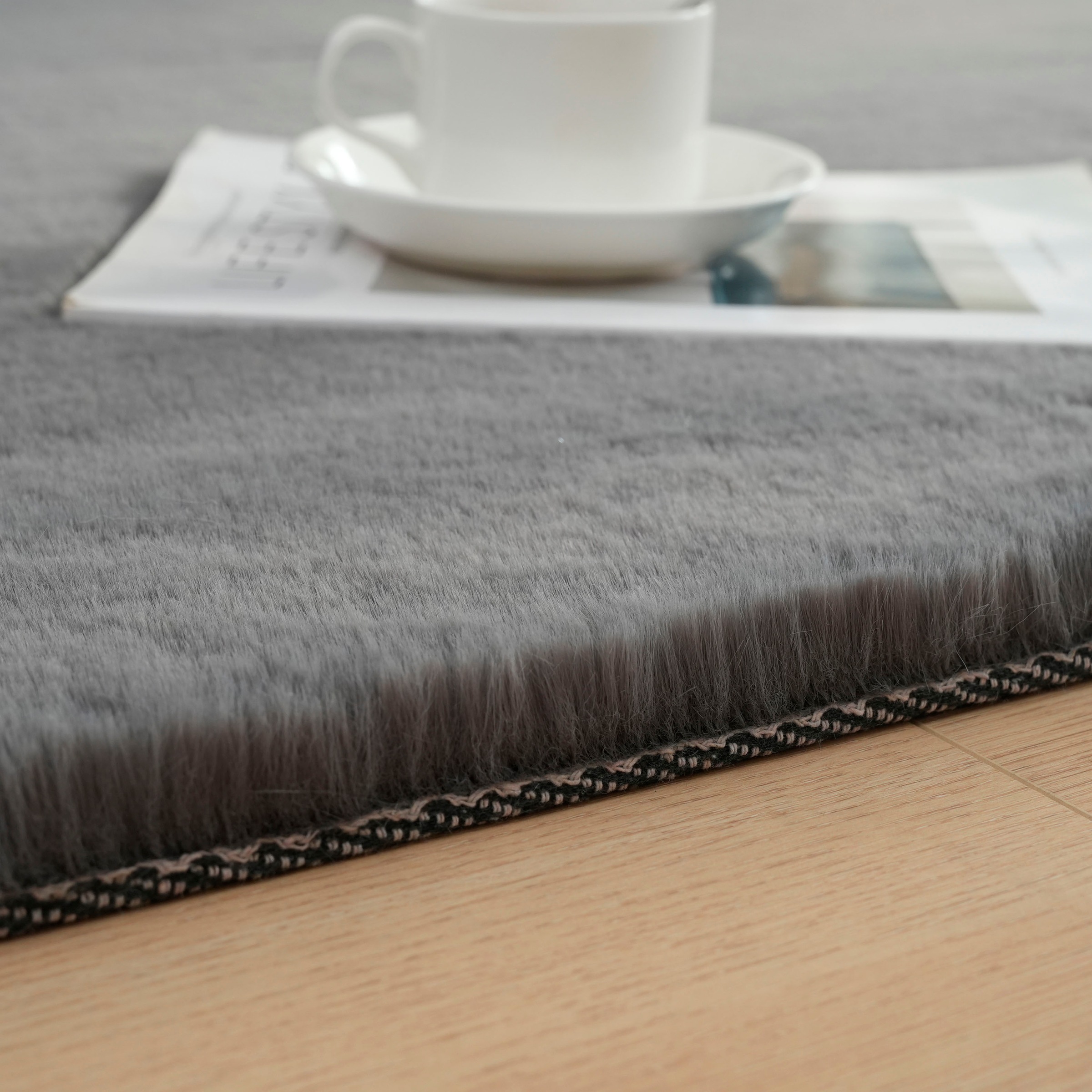 Bruno Banani Fellteppich »Rabbit 2, Kunstfell Teppich, Modern«, rechteckig, 25 mm Höhe, Kaninchenfell-Haptik, sehr weich, Wohnzimmer, Schlafzimmer, Esszimmer