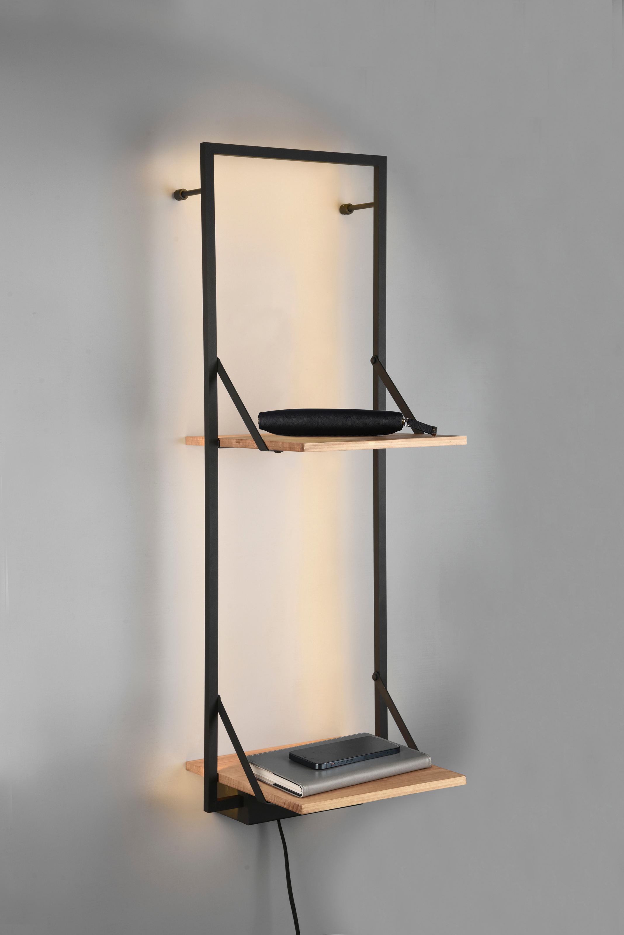 MIRRORS AND MORE Wandregal »Leonie«, (1 St.), mit integriertem LED Backlight
