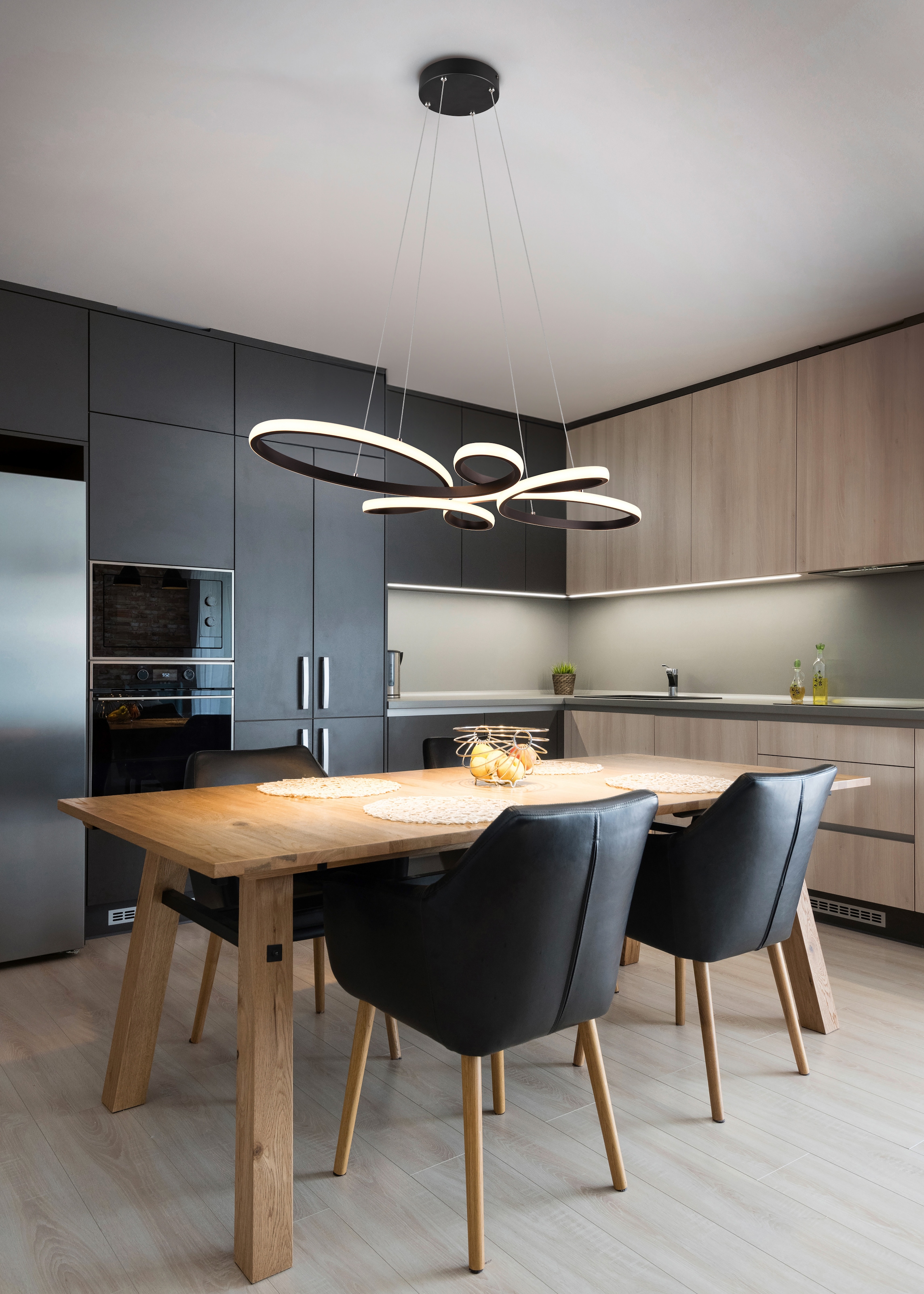 TRIO Leuchten LED Pendelleuchte »FLY, Hängelampe LED 32W 3900 Lumen warmweiß 3000K 3-Stufen dimmbar«, 1 flammig, Leuchtmittel LED-Board | LED fest integriert, höhenverstellbar: max 150cm, Maße 83x45 cm, Hängeleuchte Küche Wohnen
