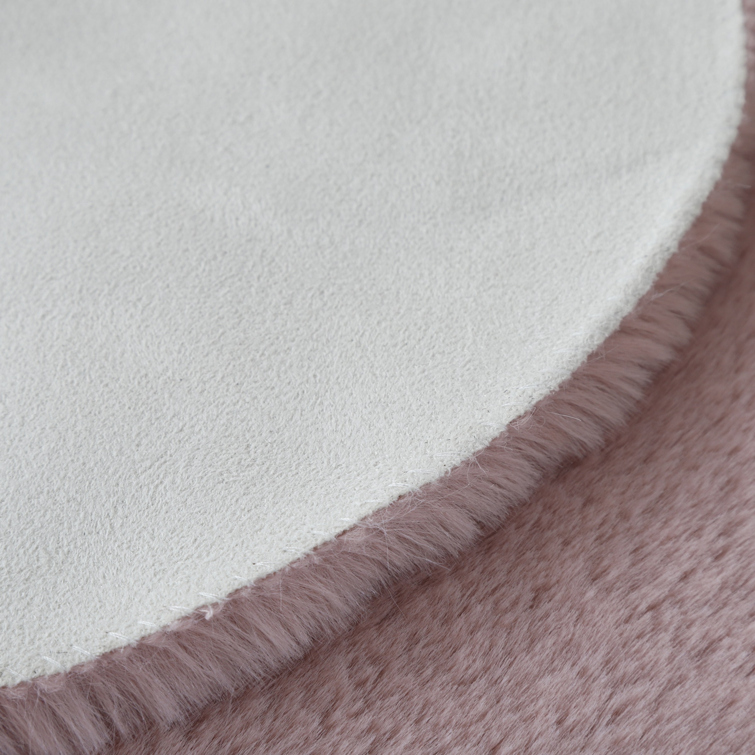 Ayyildiz Teppiche Designteppich »CATY 5303«, Motivform, 25 mm Höhe, Teddy, Besonders weich / Softflor /Kunstfell / waschbar