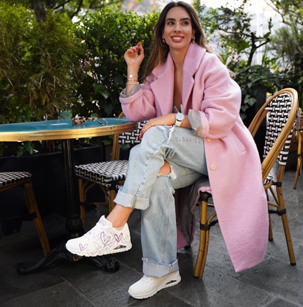 Skechers Wedgesneaker »UNO-SPREAD THE LOVE«, Freizeitschuh, Halbschuh, Schnürschuh mit coolem Graffiti-Print