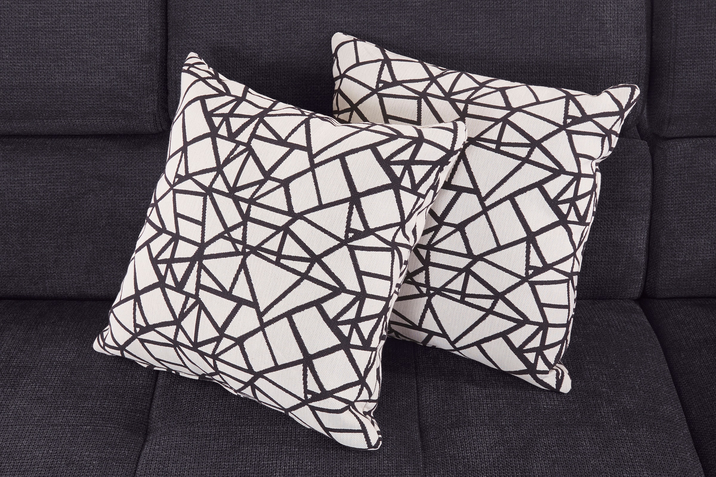 COTTA Ecksofa »Mia L-Form mit 3 Zierkissen«, wahlweise mit Bettfunktion, Bettkasten, Beleuchtung & Wireless-Charger