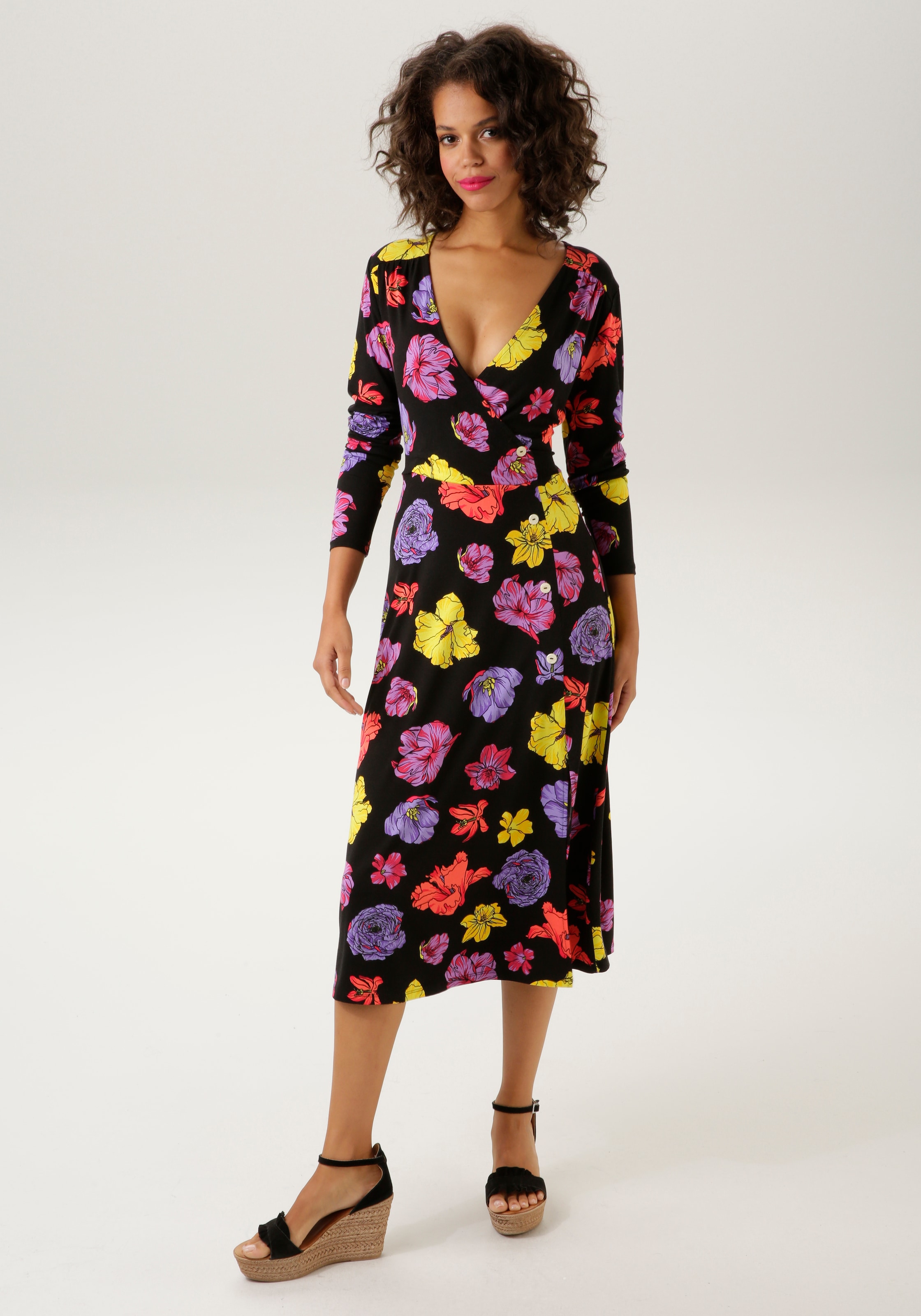Aniston CASUAL Jerseykleid, mit farbenfrohen Blüten bedruckt - NEUE KOLLEKTION