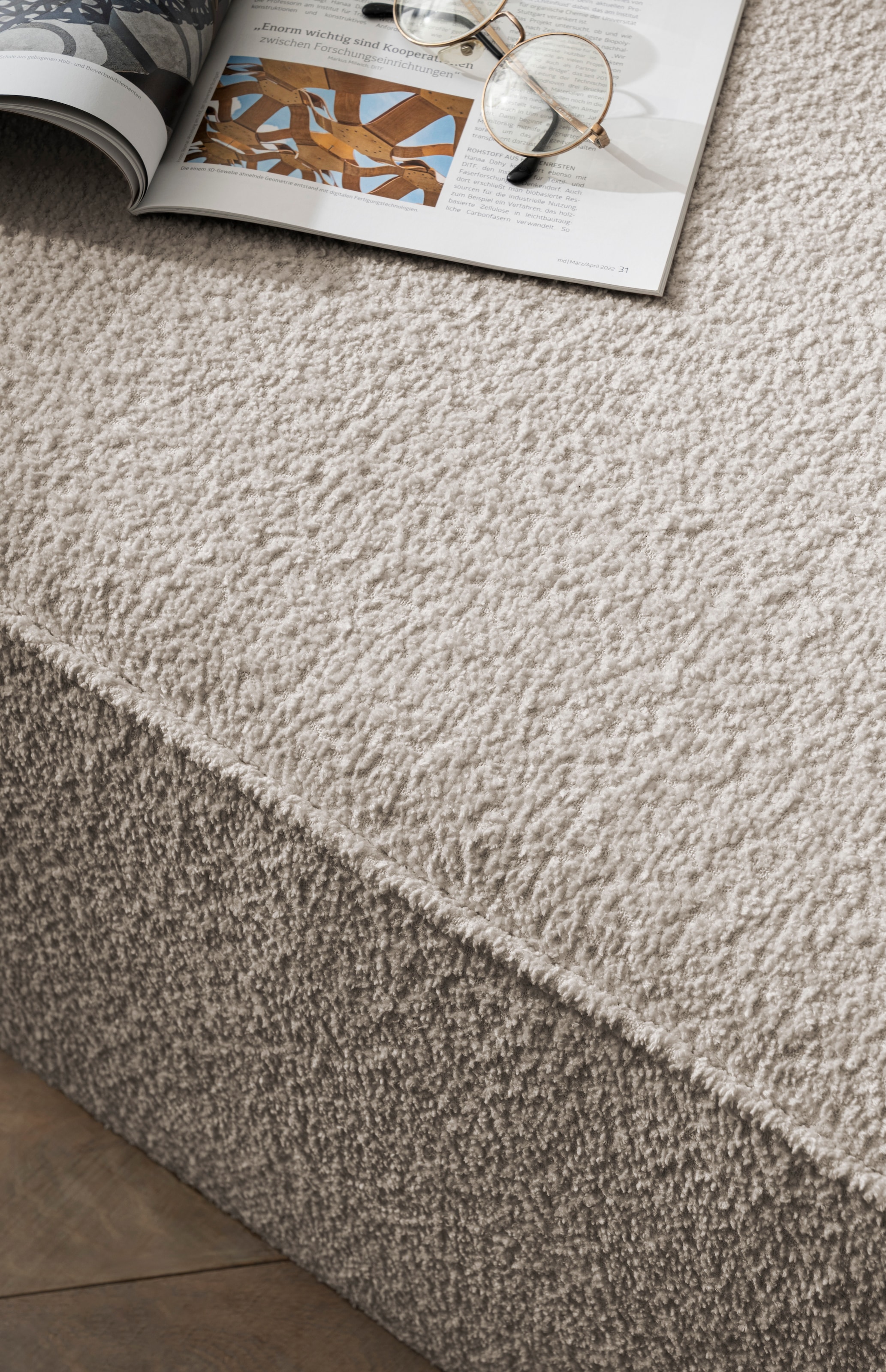 LeGer Home by Lena Gercke 2,5-Sitzer »ISALIE, rundes Loungesofa, mit Kissen, perfekt gepolstert«, moderne Stoffe, mit 4 Zierkissen, extra große Sitzfläche