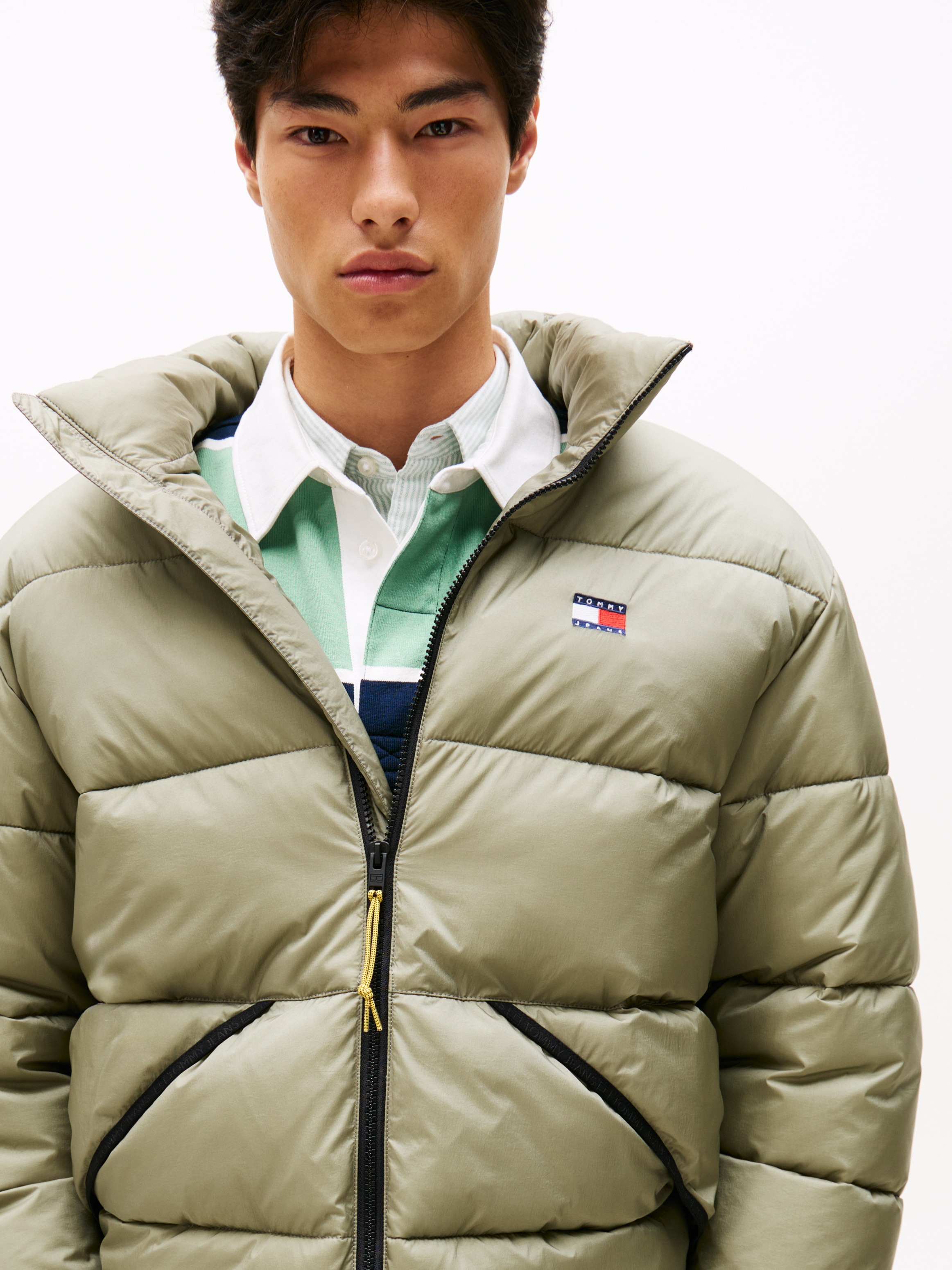 Tommy Jeans Steppjacke »VAIL PUFFER«, ohne Kapuze, Übergangsjacke Regular fit mit Rundhalsausschnitt