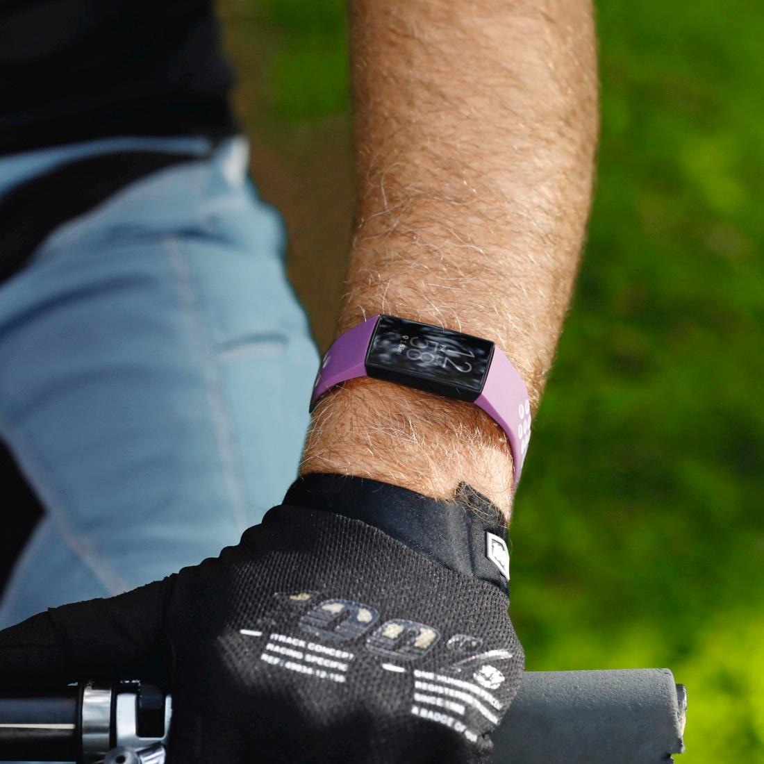 »Ersatzarmband - Charge Fitbit atmungsaktives online 22mm, Schmutzabweisend Sportarmband«, Rutschfest - Smartwatch-Armband Hama kaufen Abwaschbar 3/4,