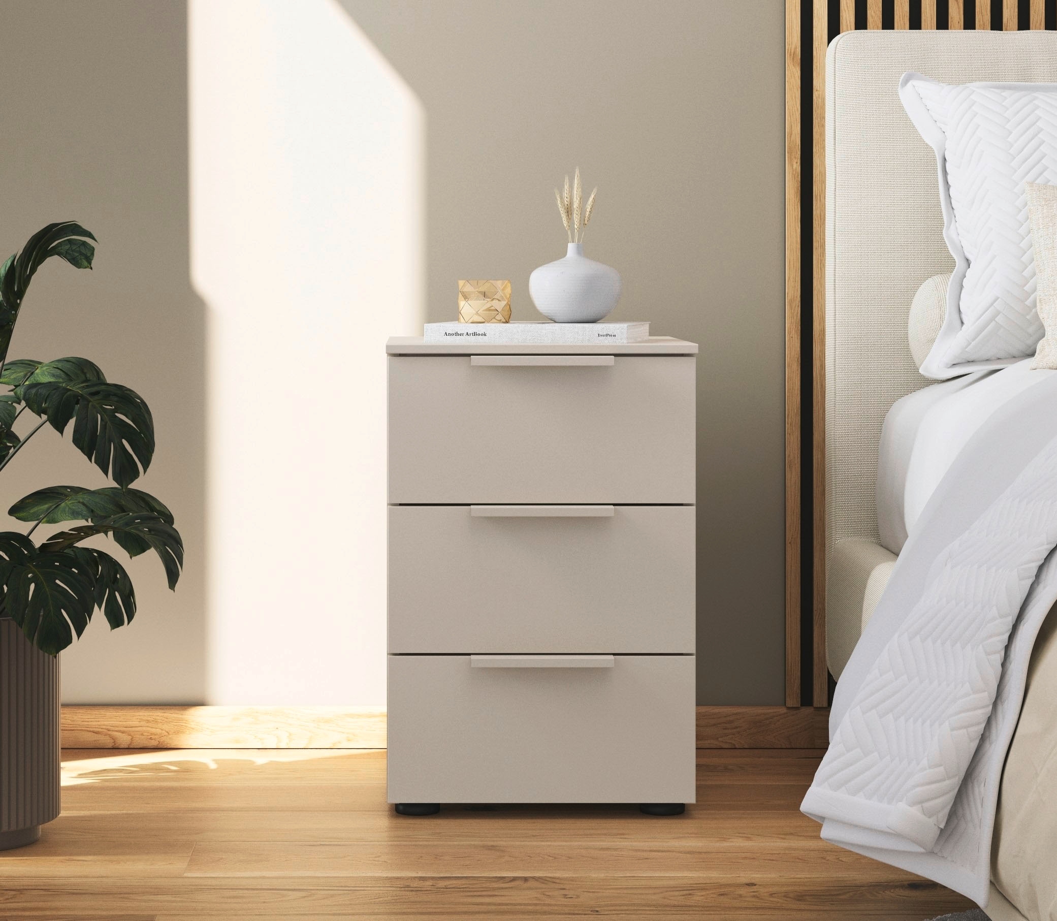 rauch Nachtkommode »Nachttisch Nachtschrank Nachtkonsole FLIPP« Breite 40 cm,  mit 3 Schubladen und Soft-Close-Funktion