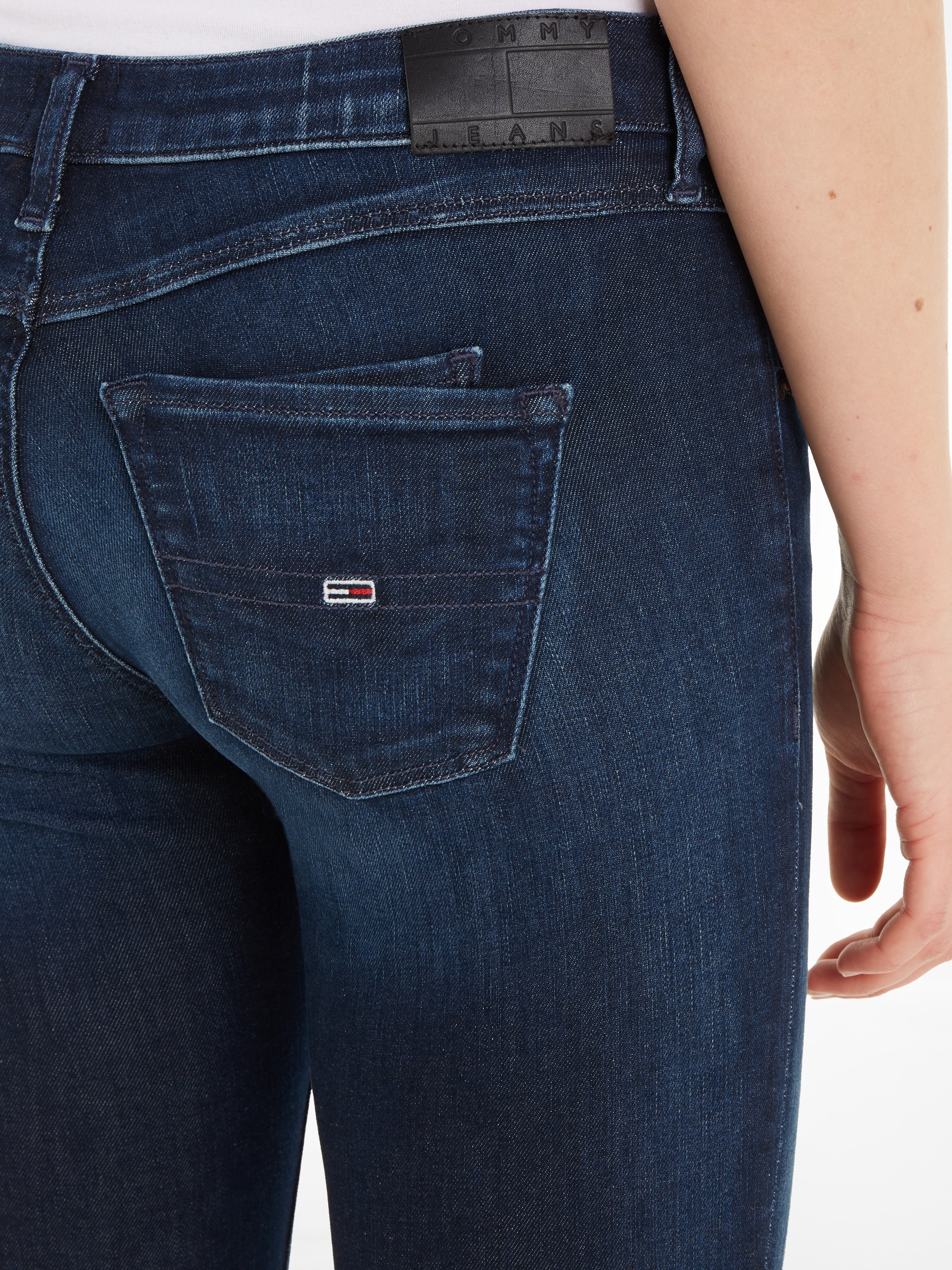 Jeans Ledermarkenlabel mit Bequeme Jeans bei »Scarlett«, Tommy online