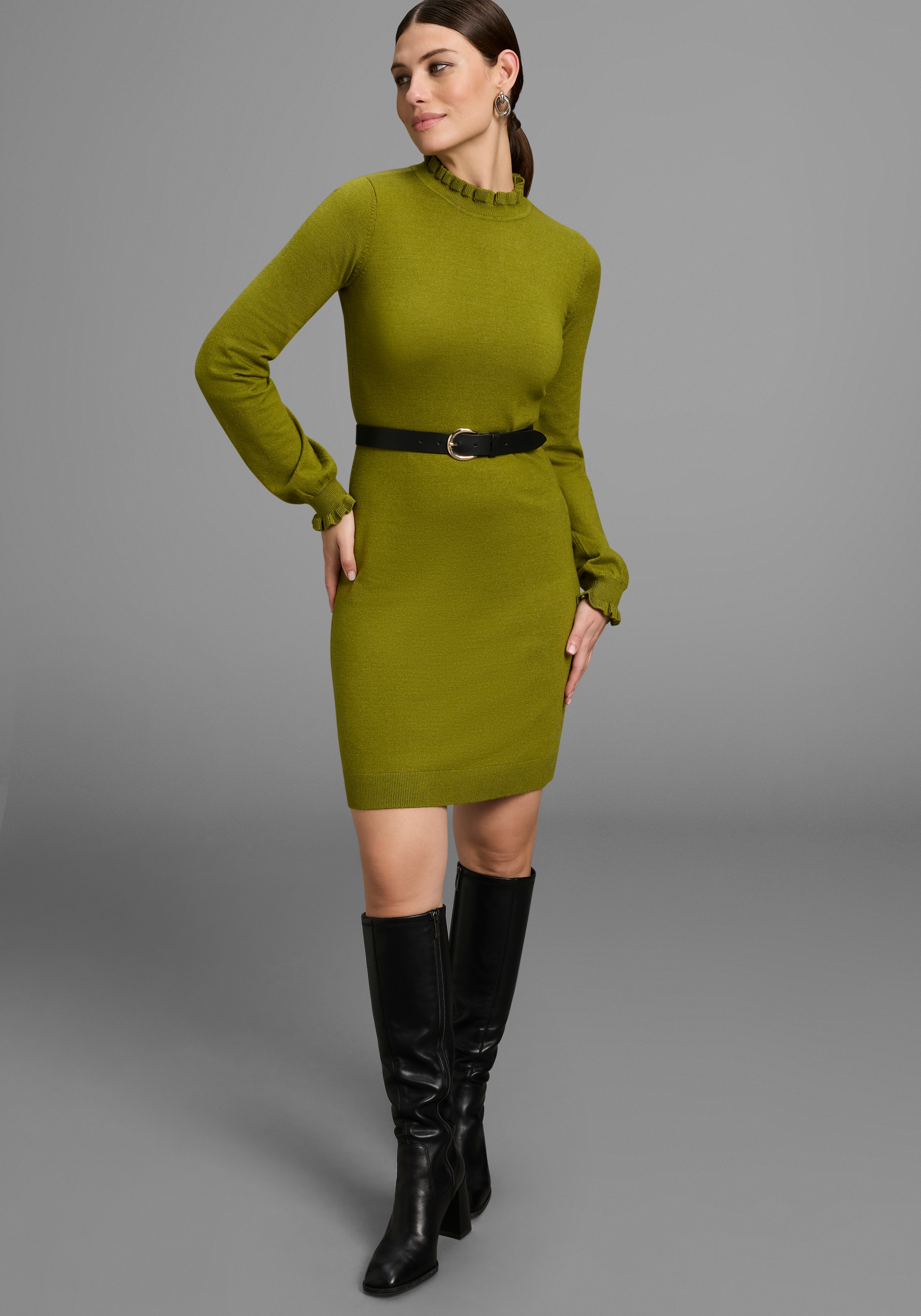 Laura Scott Strickkleid, aus Viskosemischung mit femininem Rüschendetail