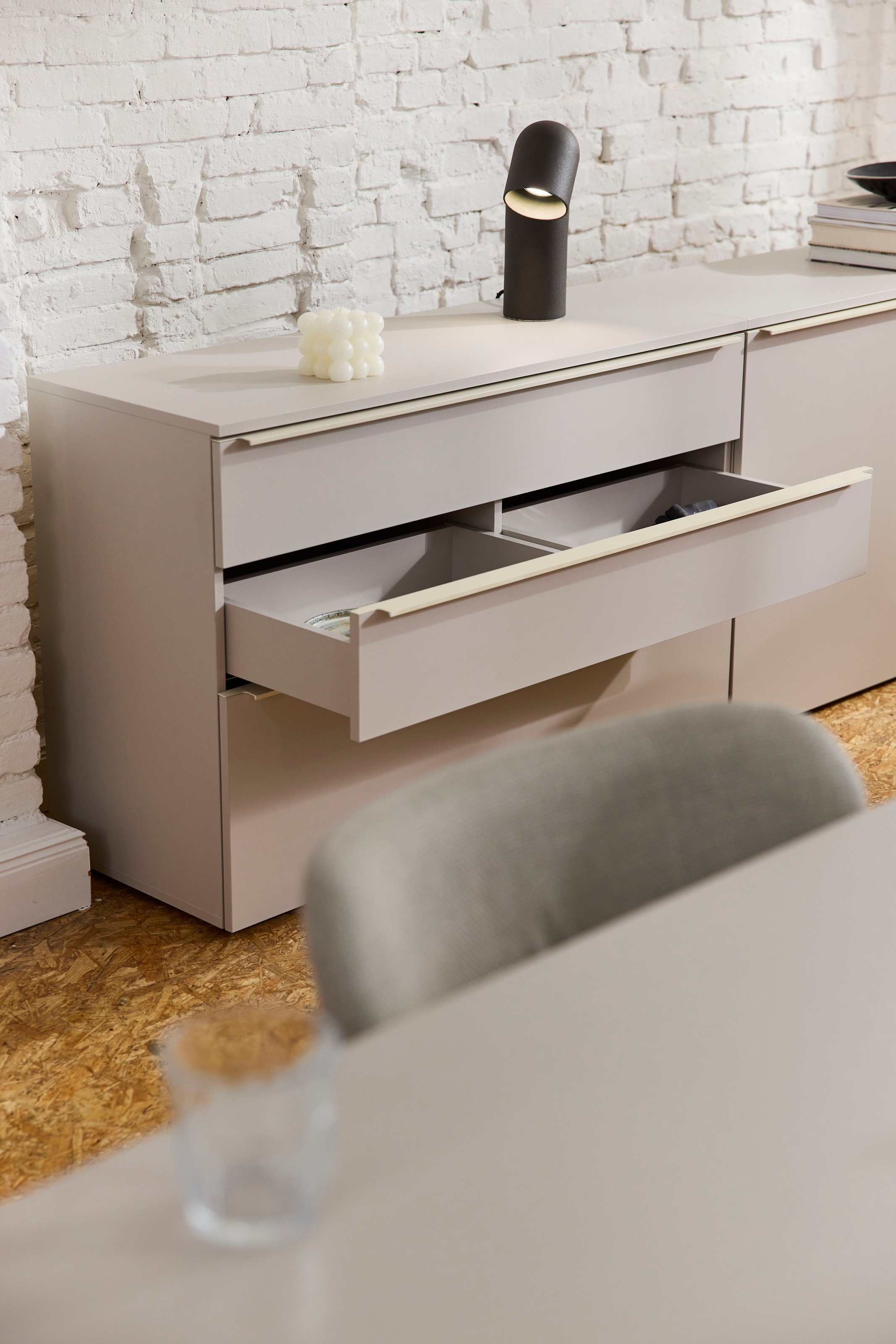 TOM TAILOR HOME Kommode Lowboard, Breite 110 cm,1 Klappe,2 Schubladen, viel Stauraum