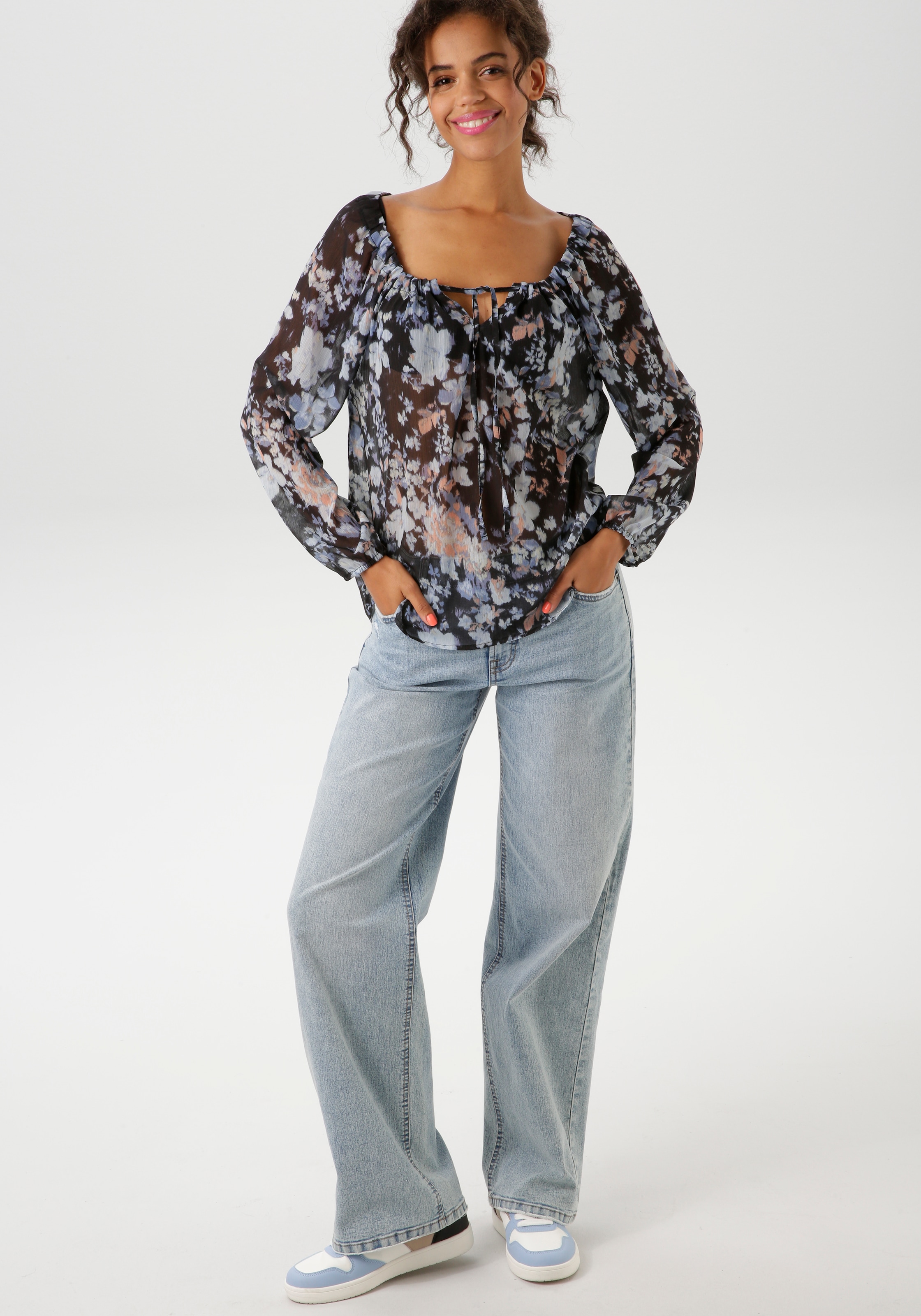 Aniston CASUAL Schlupfbluse mit raffiniertem Cut-Out im Rücken