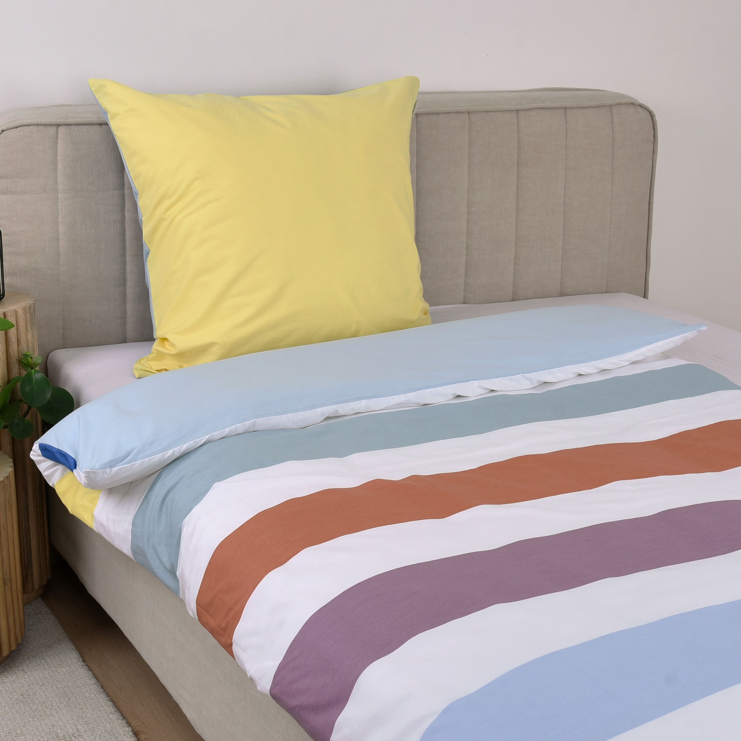 TOM TAILOR HOME Bettwäsche »COLORED STRIPES in Gr. 135x200cm, 155x220cm, 200x220cm oder 100x135cm«, new bedroom, gewebtes Label