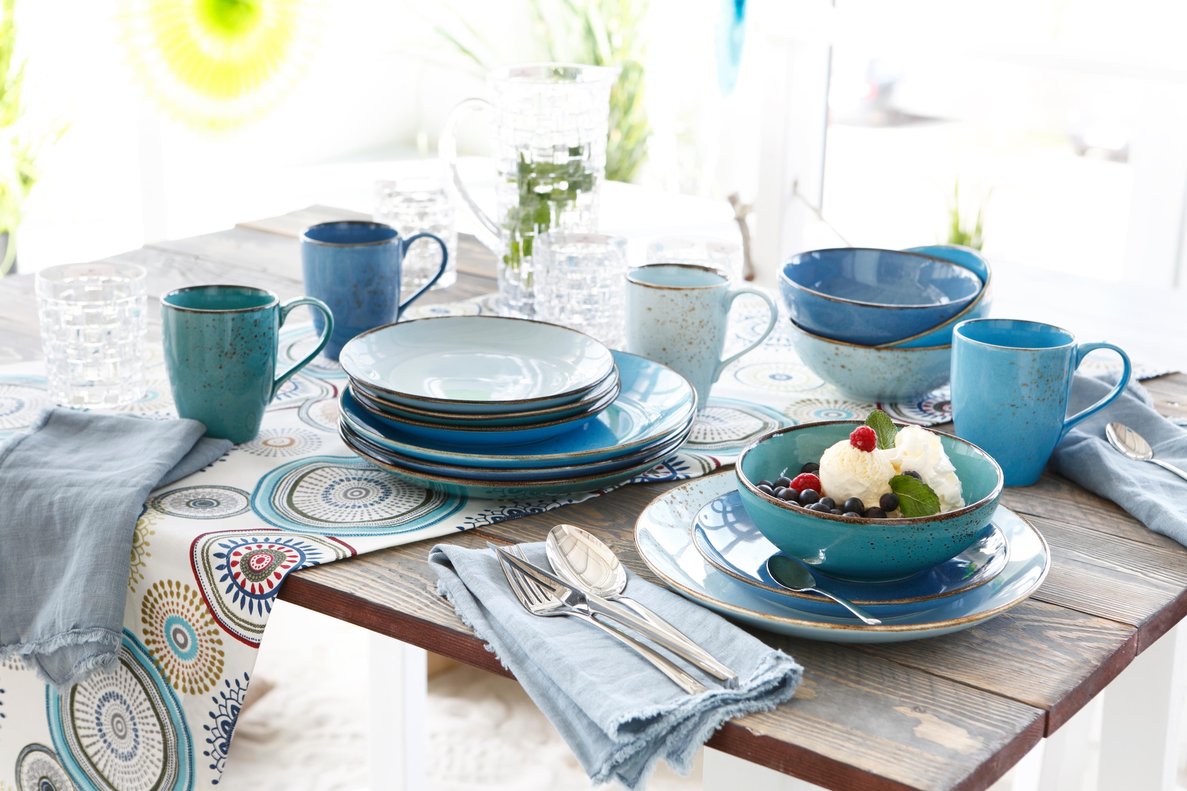 CreaTable Kombiservice »Geschirr-Set NATURE COLLECTION Aqua«, (Set, 16 tlg.,  Kaffeeservice und Tafelservice im Set, für 4 Personen), Service,  Trendaktuelle Blau-Töne, 16 Teile, für 4 Personen auf Rechnung bestellen