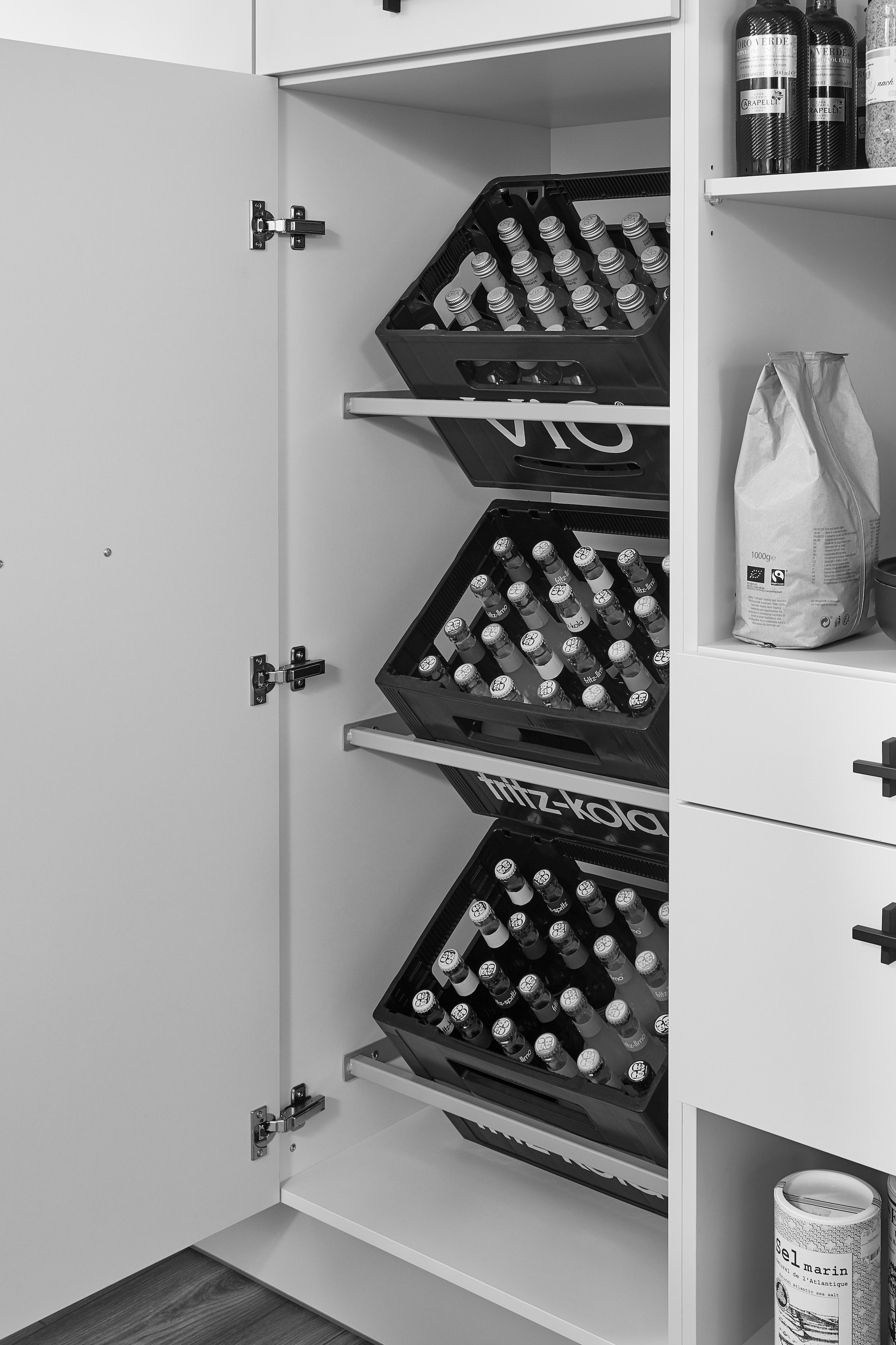 IMPULS KÜCHEN Seitenschrank »"Valencia", Breite/Höhe: 60/205,1 cm«, vormontiert, mit Drehtüren, mit verstellbarem Fachboden