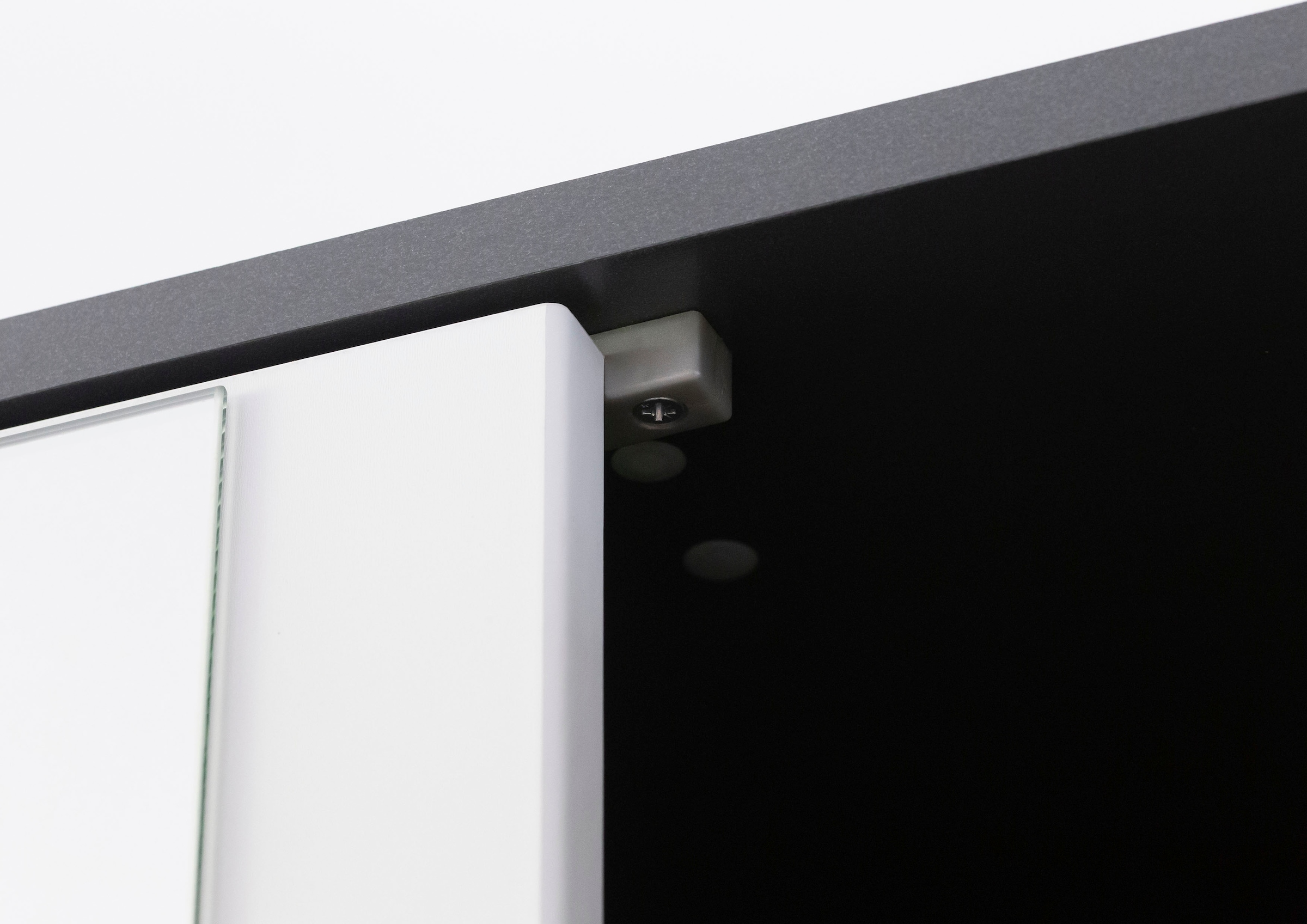 rauch Drehtürenschrank »Kleiderschrank Schrank Garderobe Wäscheschrank NAGATA mit Spiegel«, (in 3 verschiedenen Ausstattungen BASIC/CLASSIC/PREMIUM), und Schubladen sowie Stangengriffen TOPSELLER MADE IN GERMANY