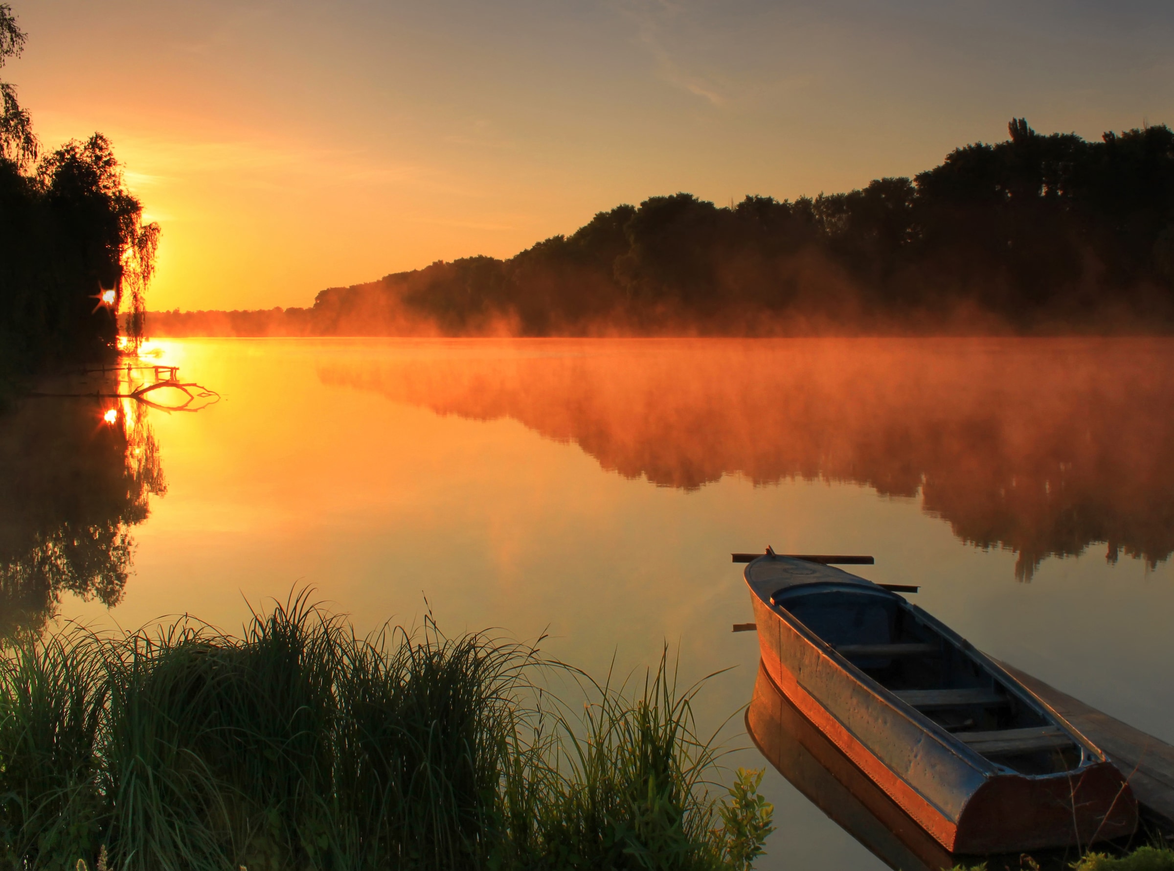 Papermoon Fototapete »Misty Lake« günstig online kaufen