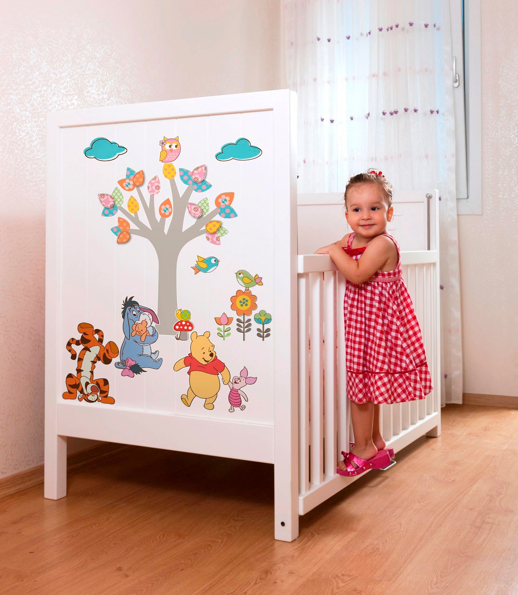 Komar Wandtattoo »Winnie the Pooh Nature Lovers - Größe 50 x 70 cm«, (14 St.), selbstklebend, Wandsticker, Kinderzimmer