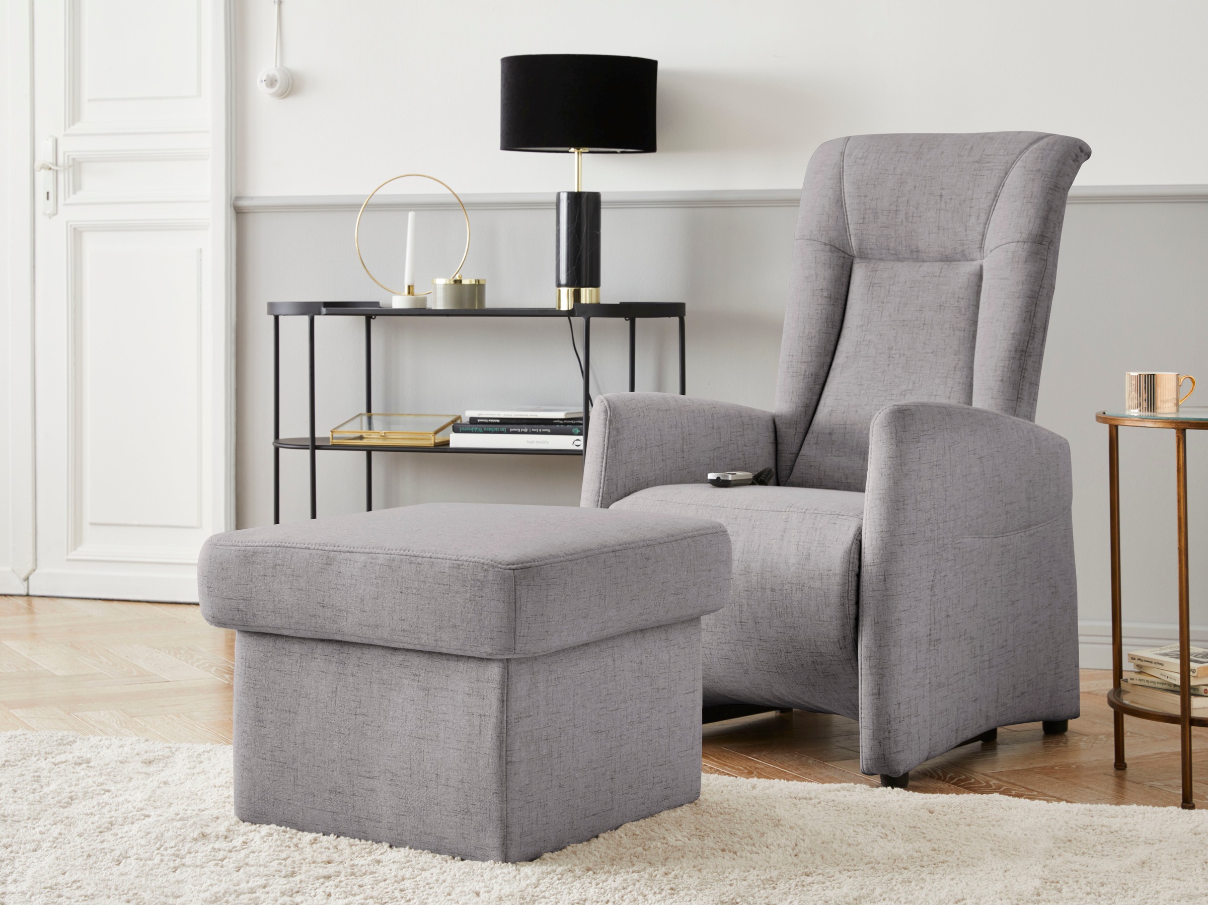 sit&more Stauraumhocker »Melissa«, klassisches Design, optional in dem mit Wasser zu reinigendem Bezug