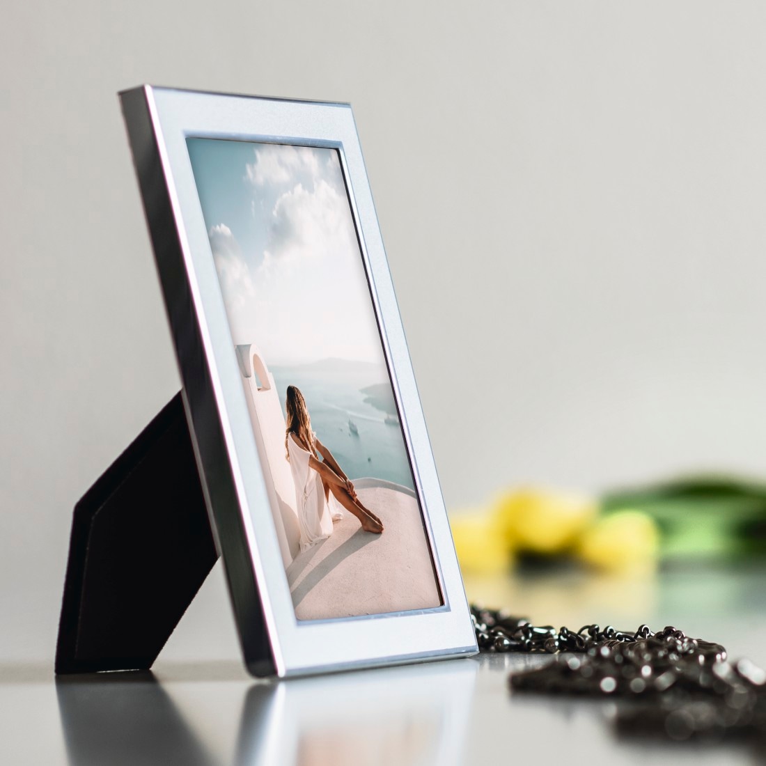 Hama Portraitrahmen »Bilderrahmen 15 x 20 cm für 1 Bild, zum Aufhängen und Stellen, Silber«, für 1 Bilder, Portraitrahmen, Aluminium, Hochformat, Querformat
