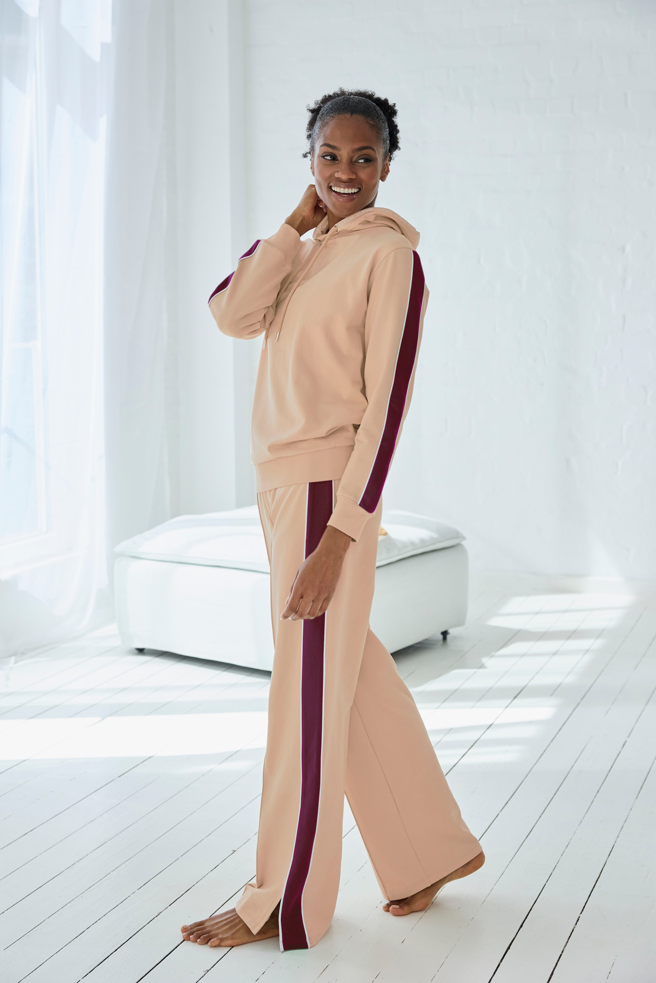 s.Oliver Hoodie, mit Kontrast Einsätzen, Loungewear