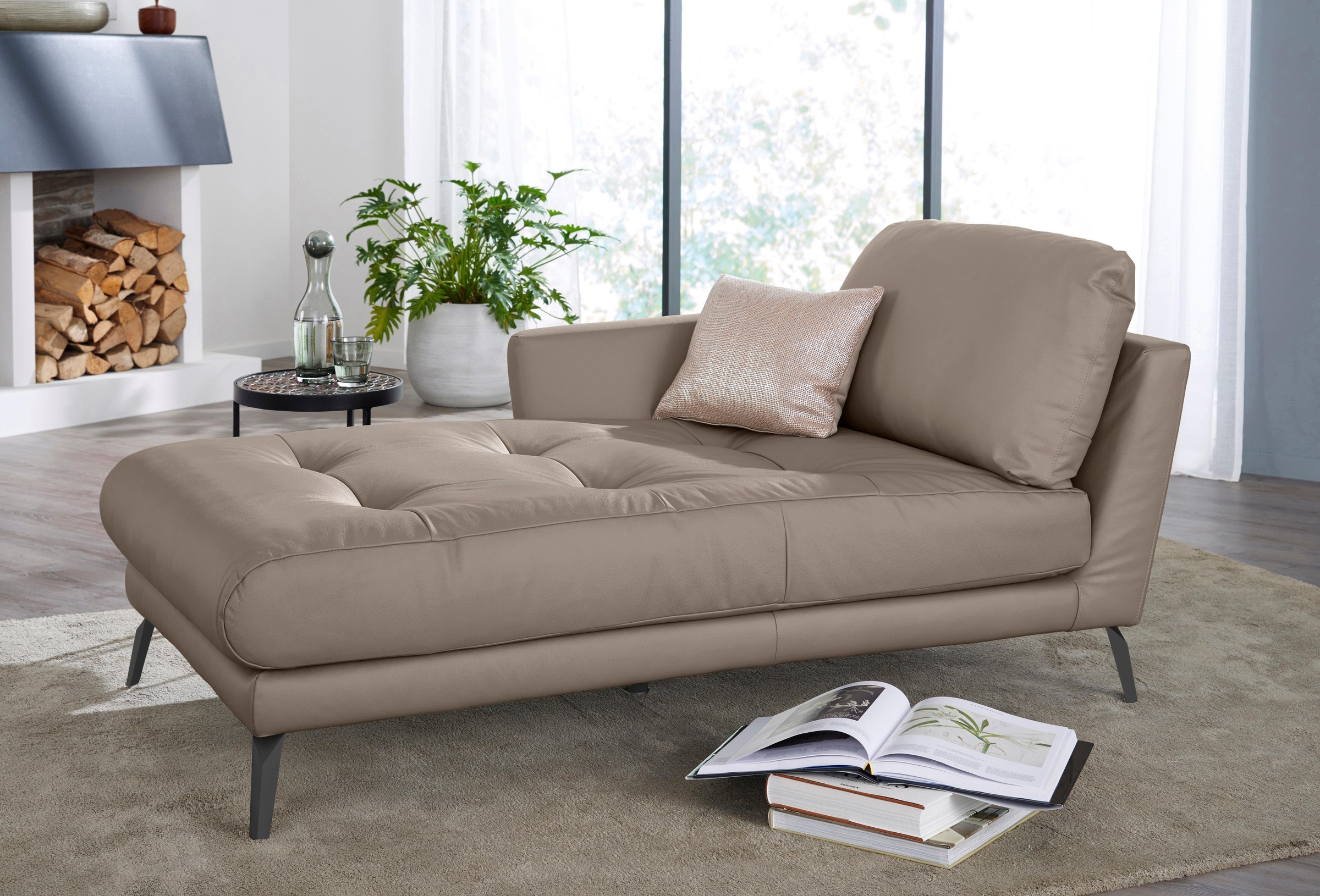W.SCHILLIG Chaiselongue »softy«, mit dekorativer Heftung im Sitz, Füße Chrom glänzend