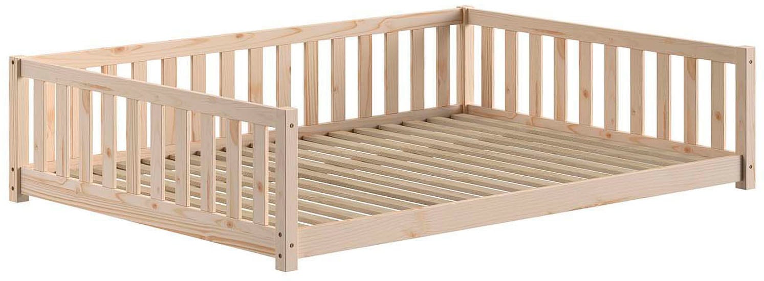 Vipack Kinderbett »Dallas, massiv Bett, Rausfallschutz, umbaubar vom Boden- zum Daybett« inkl. Rolllattenrost und Sprossenumrandung, 90 oder 140x200 cm breit,  stabil und standfest gebaut, wahlweise Kiefer massiv natur oder weiß