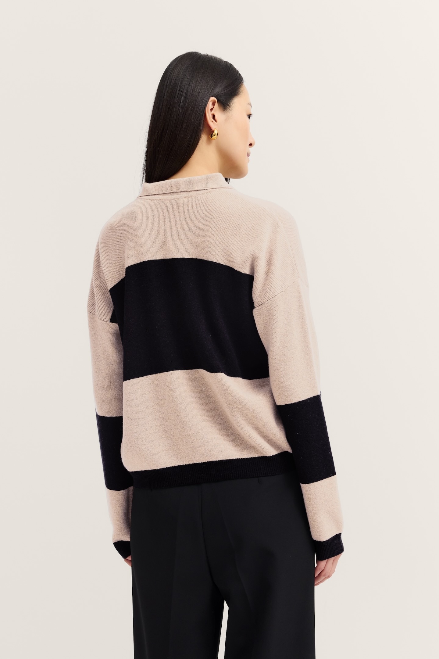 bugatti Polokragenpullover »gestreift« aus einem Kaschmir-Mix mit Knopfleiste