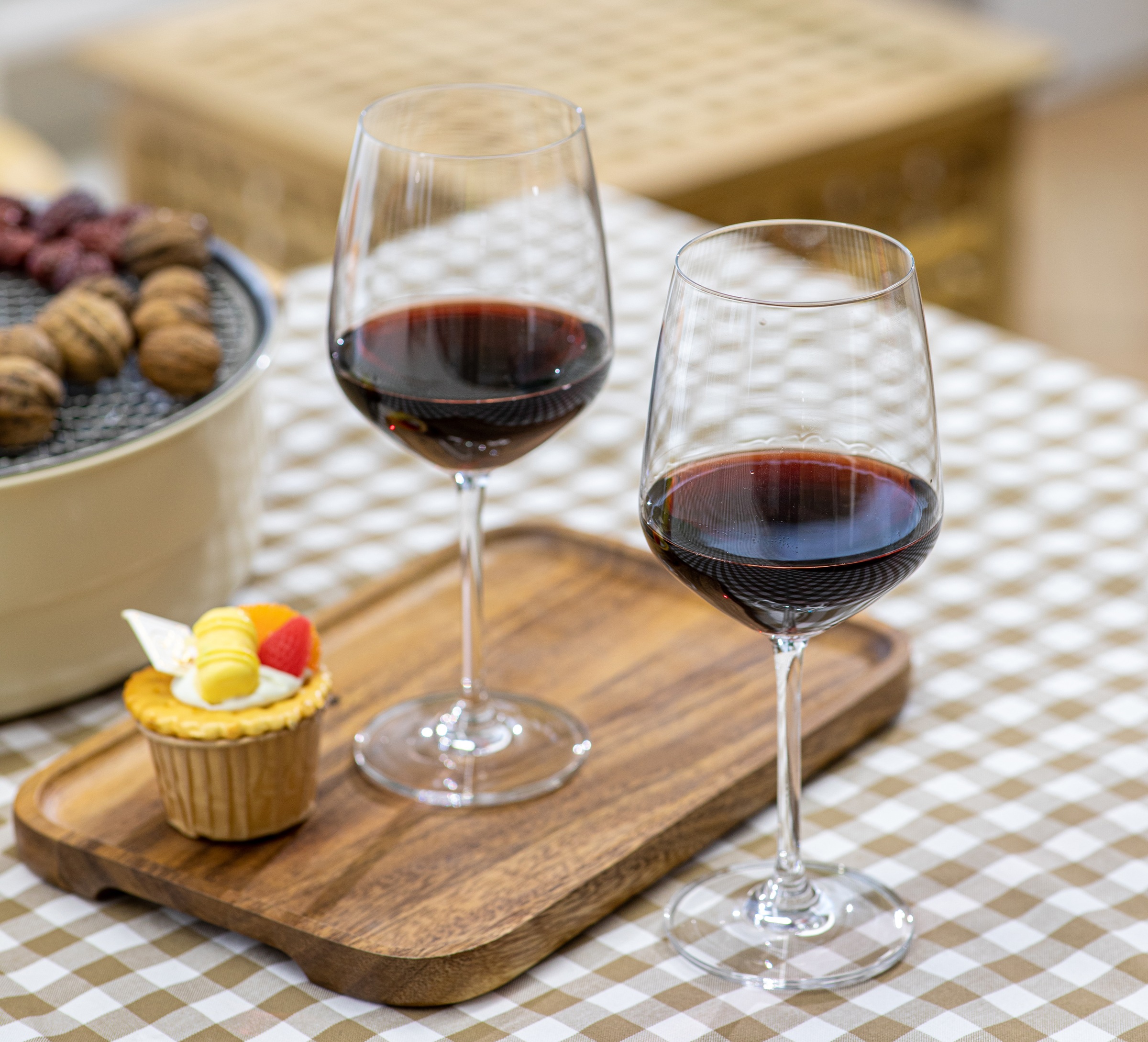 ECHTWERK Rotweinglas »Set, ca. 630 ml«, (Set, 6 tlg.), hochwertig und mit zeitlosem Design