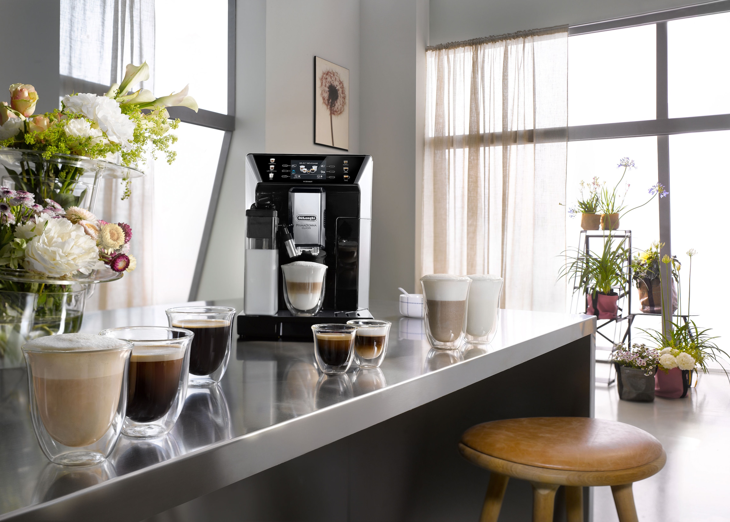 De'Longhi Kaffeevollautomat »PrimaDonna Class ECAM550.65.SB - Perfekter Milchschaum, Edelstahl«, 13 Rezepte, 5 Kaffeestärken & individuelle "Mein Kaffee" Funktion
