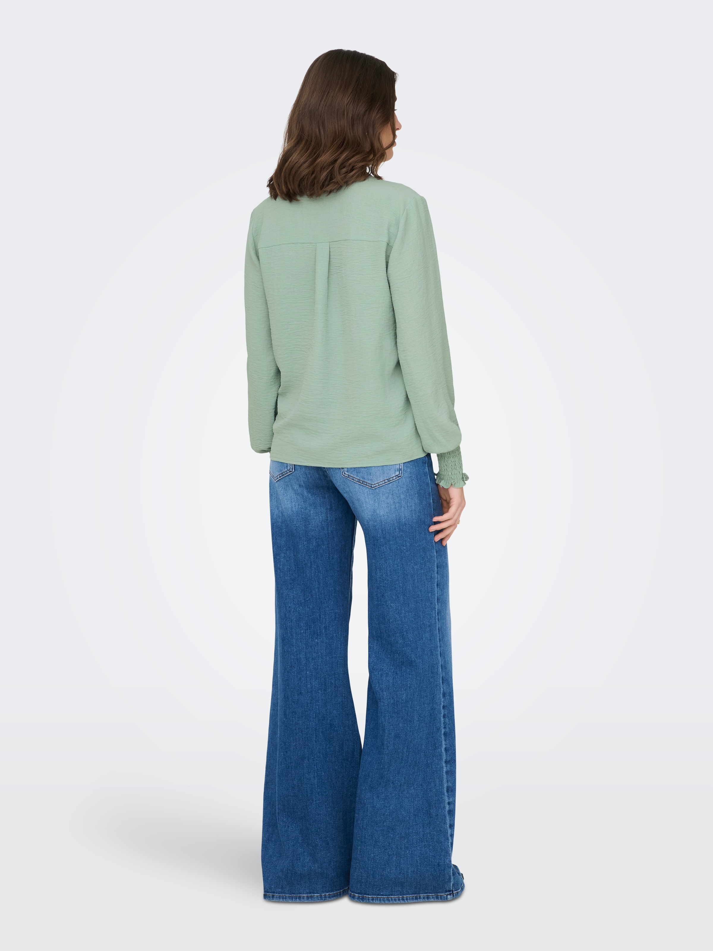 ONLY »ONLMETTE V-NECK LS SMOCK TOP NOOS WVN« Kunstfaser, regular fit