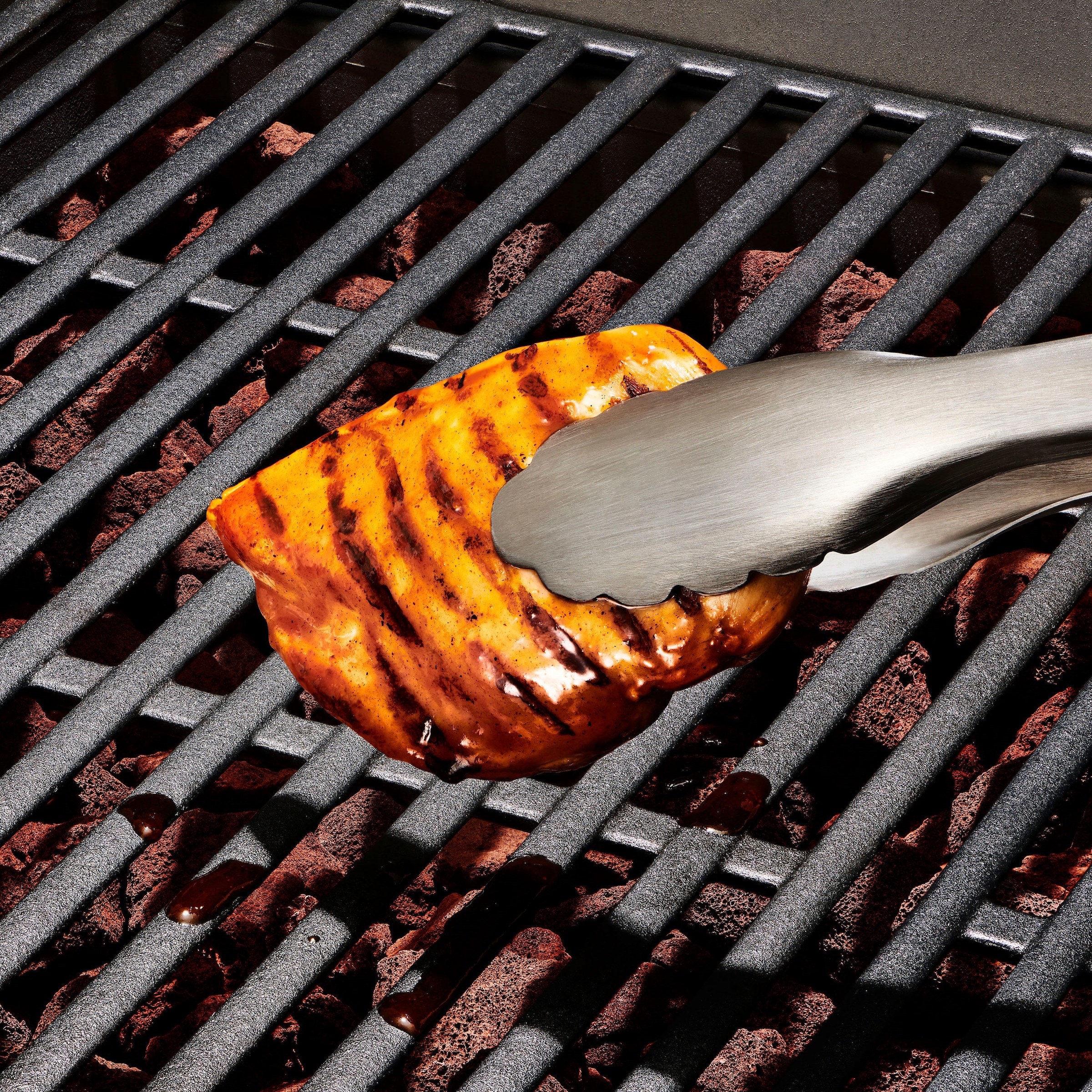OXO Good Grips Grillzange, mit integriertem Flaschenöffner, Edelstahl