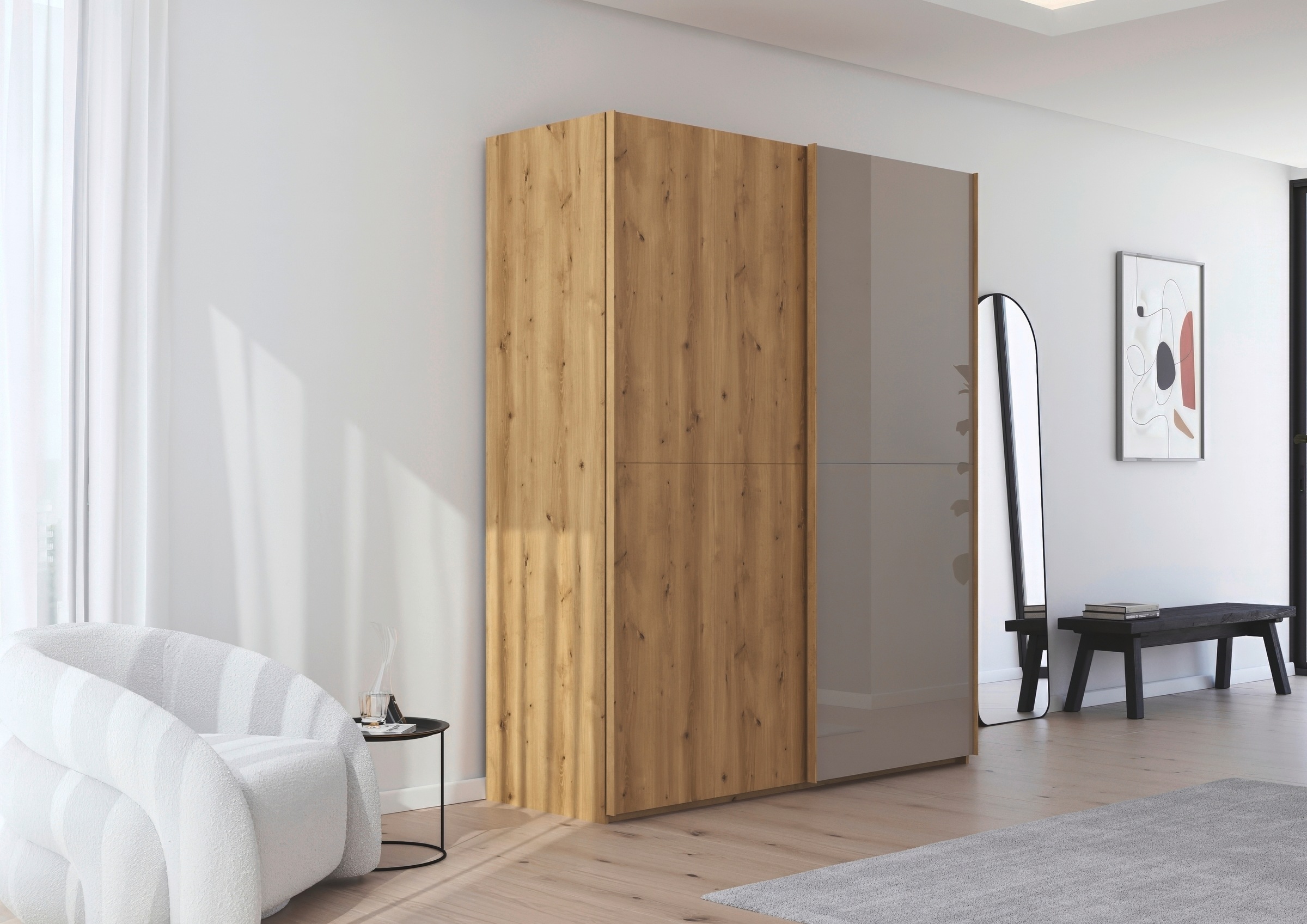 rauch Schwebetürenschrank »Kleiderschrank Schrank Garderobe Schlafzimmerschrank SCALE-WOOD«, edle geteilte Front in massiver Asteiche mit Glastüren MADE IN GERMANY