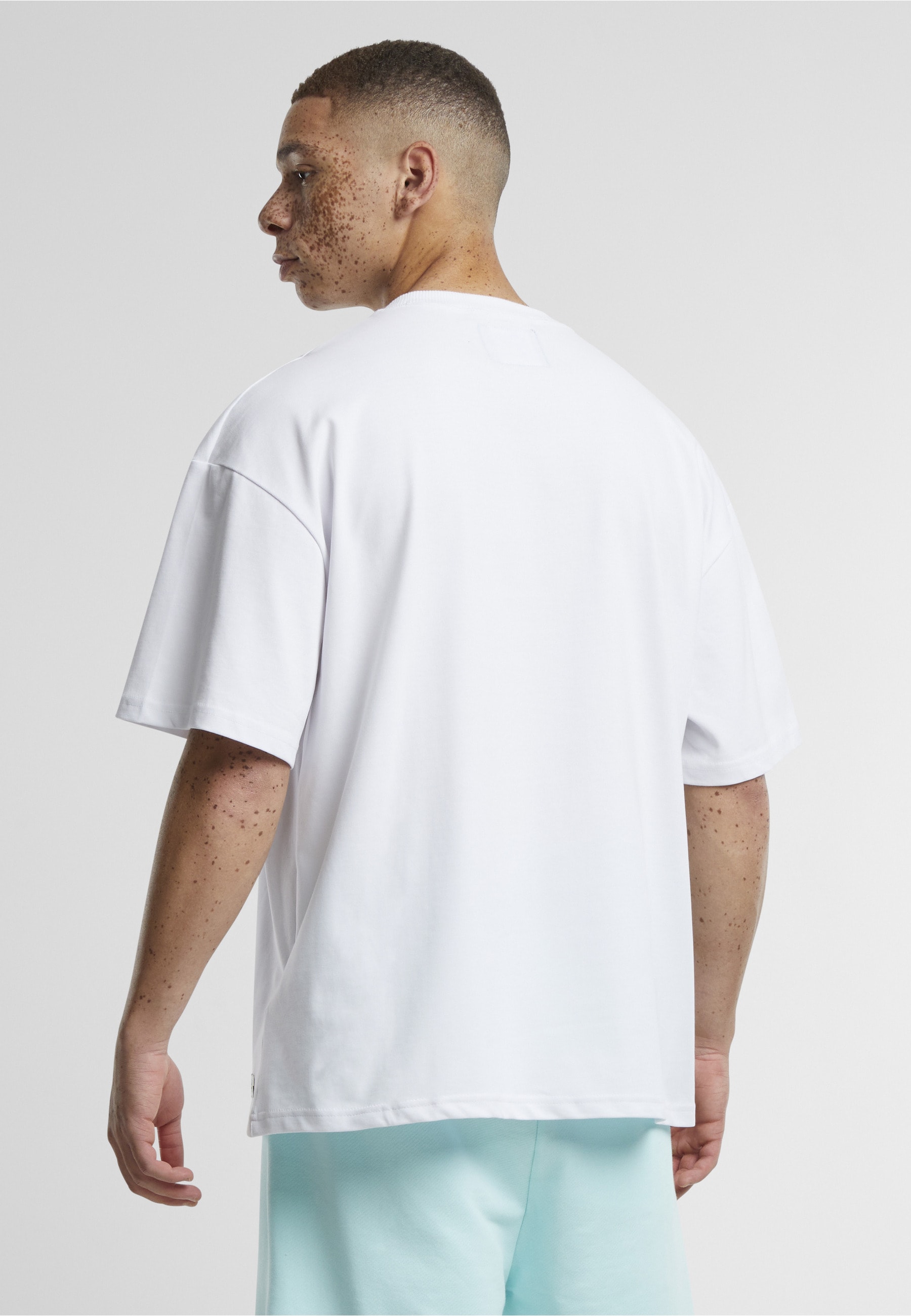 PEQUS T-Shirt »PEQUS PEQUS A Paradise Beach Club Front Logo T-Shirt« 1 Stk.