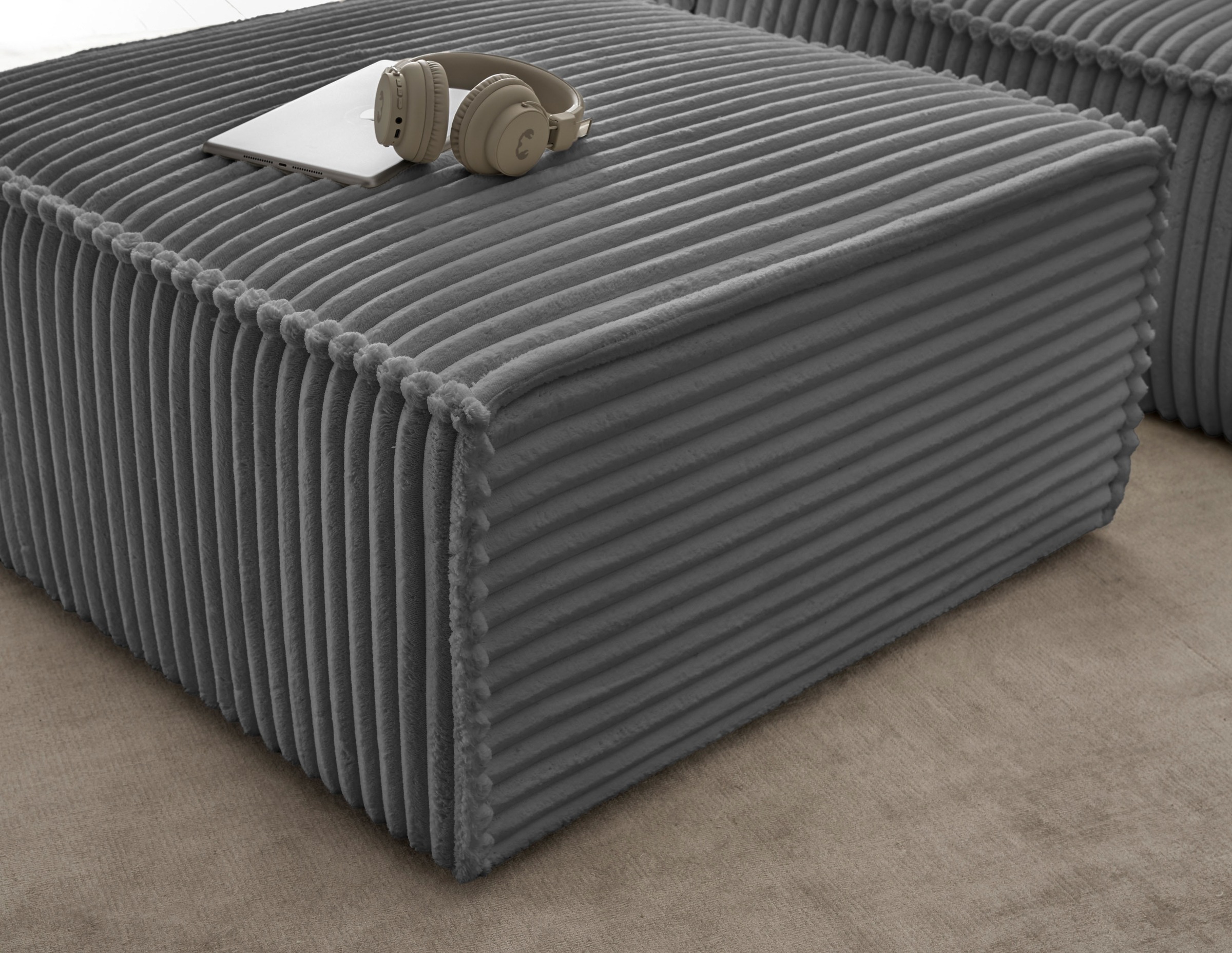 andas Loveseat »Finnley«, (2 St.), Loveseat und Hocker im Set, passend zur Polster-Serie Finnley