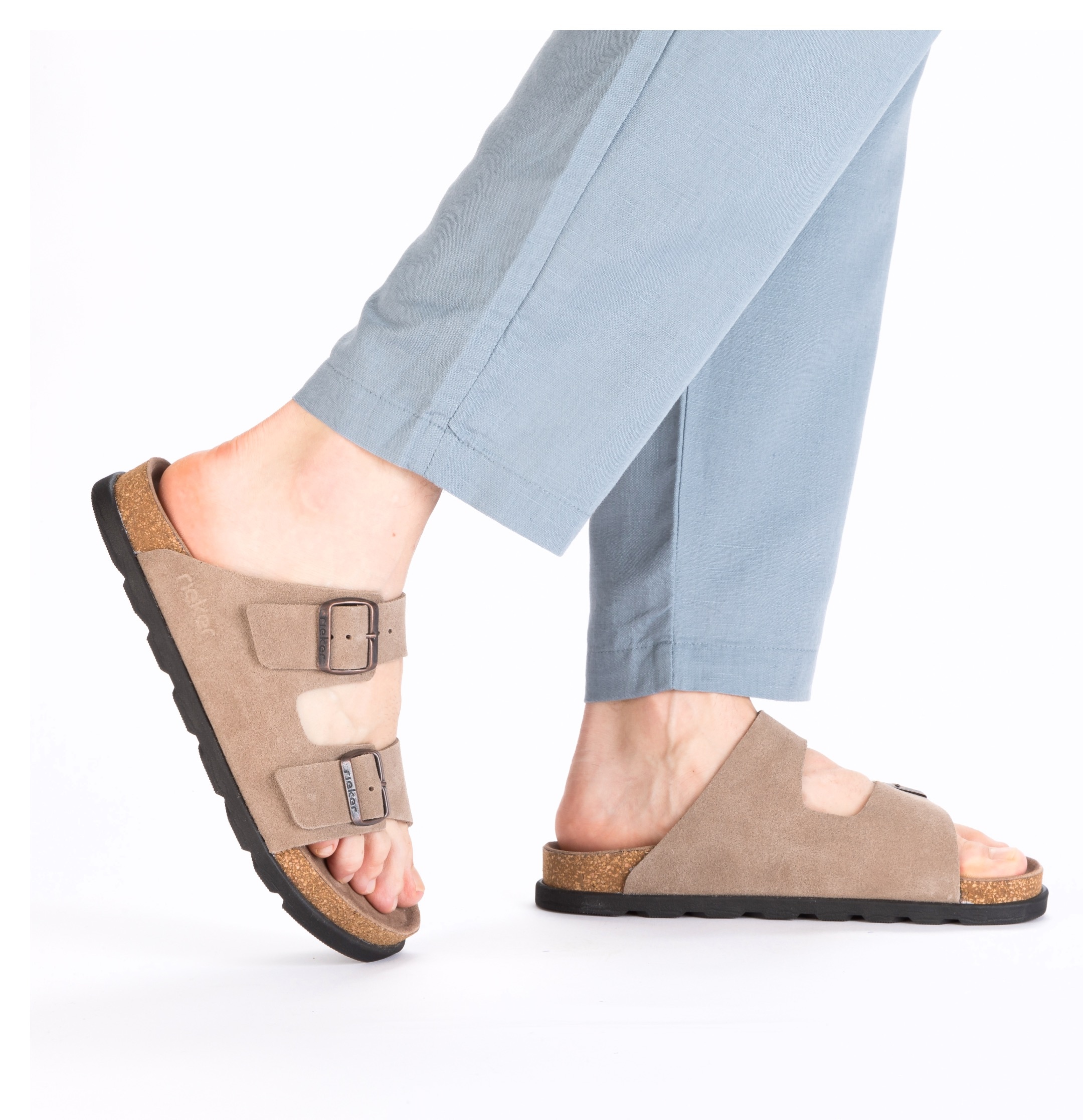 Rieker Pantolette, Sommerschuh, Strandschuh, Hausschuh mit bequemem Fußbett